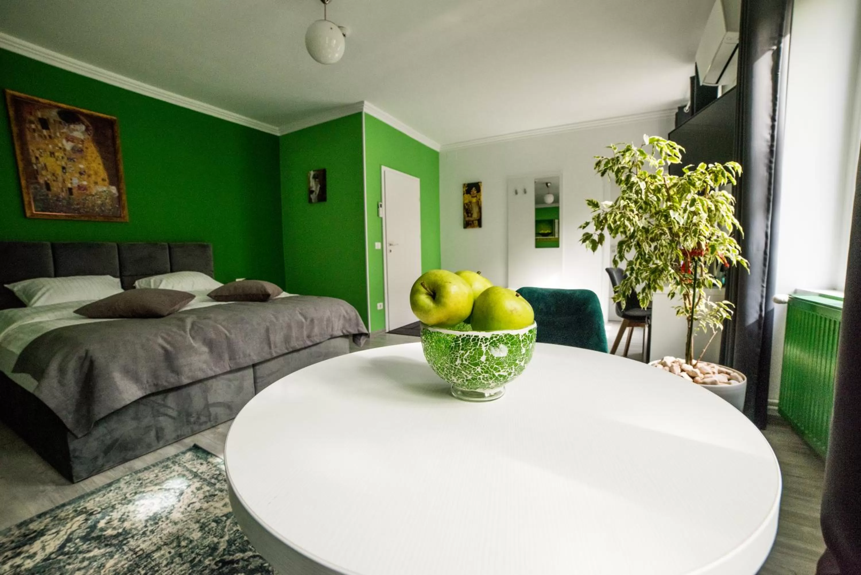 Photo of the whole room, Bed in compleX living aparthotel