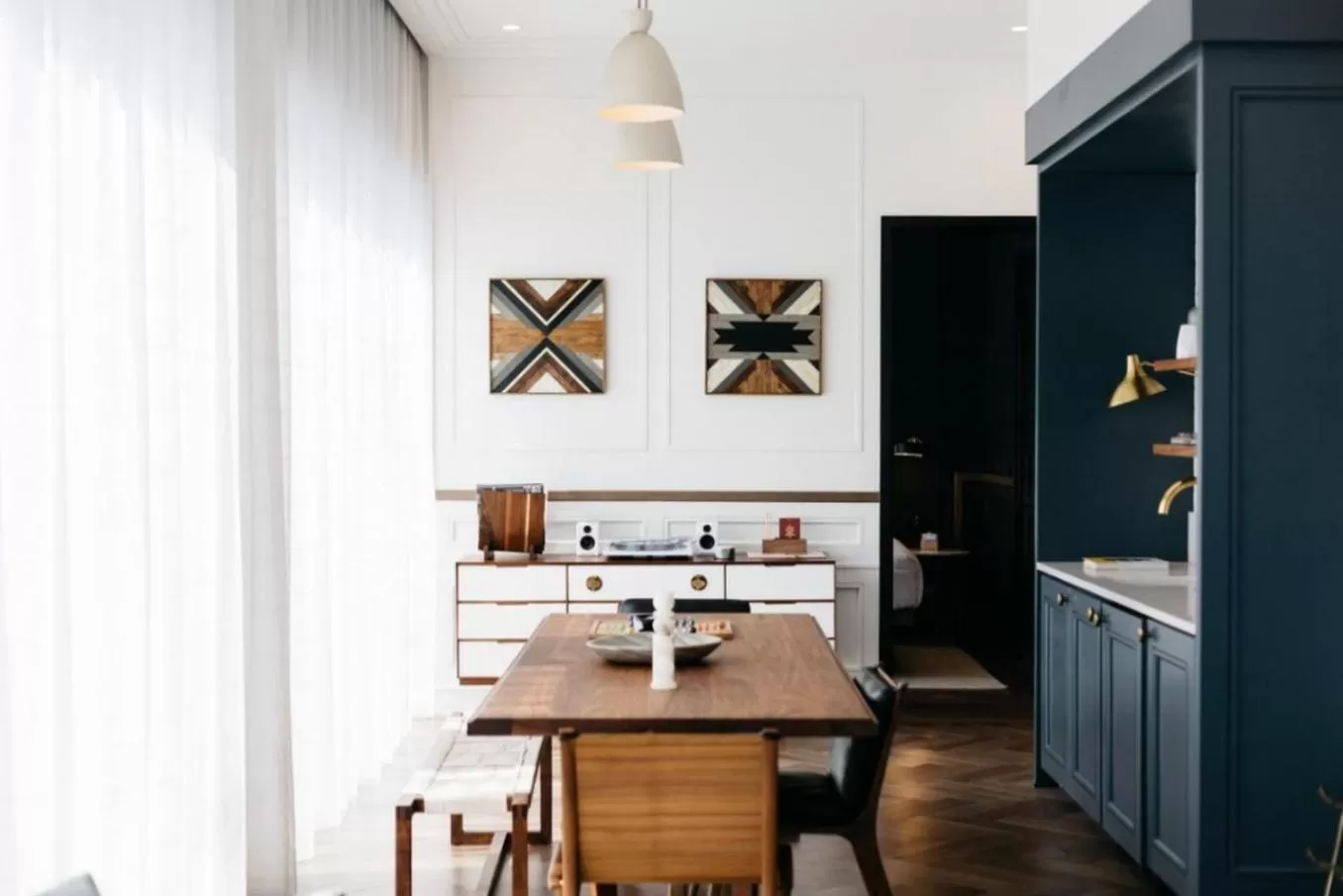 Photo of the whole room in Noelle