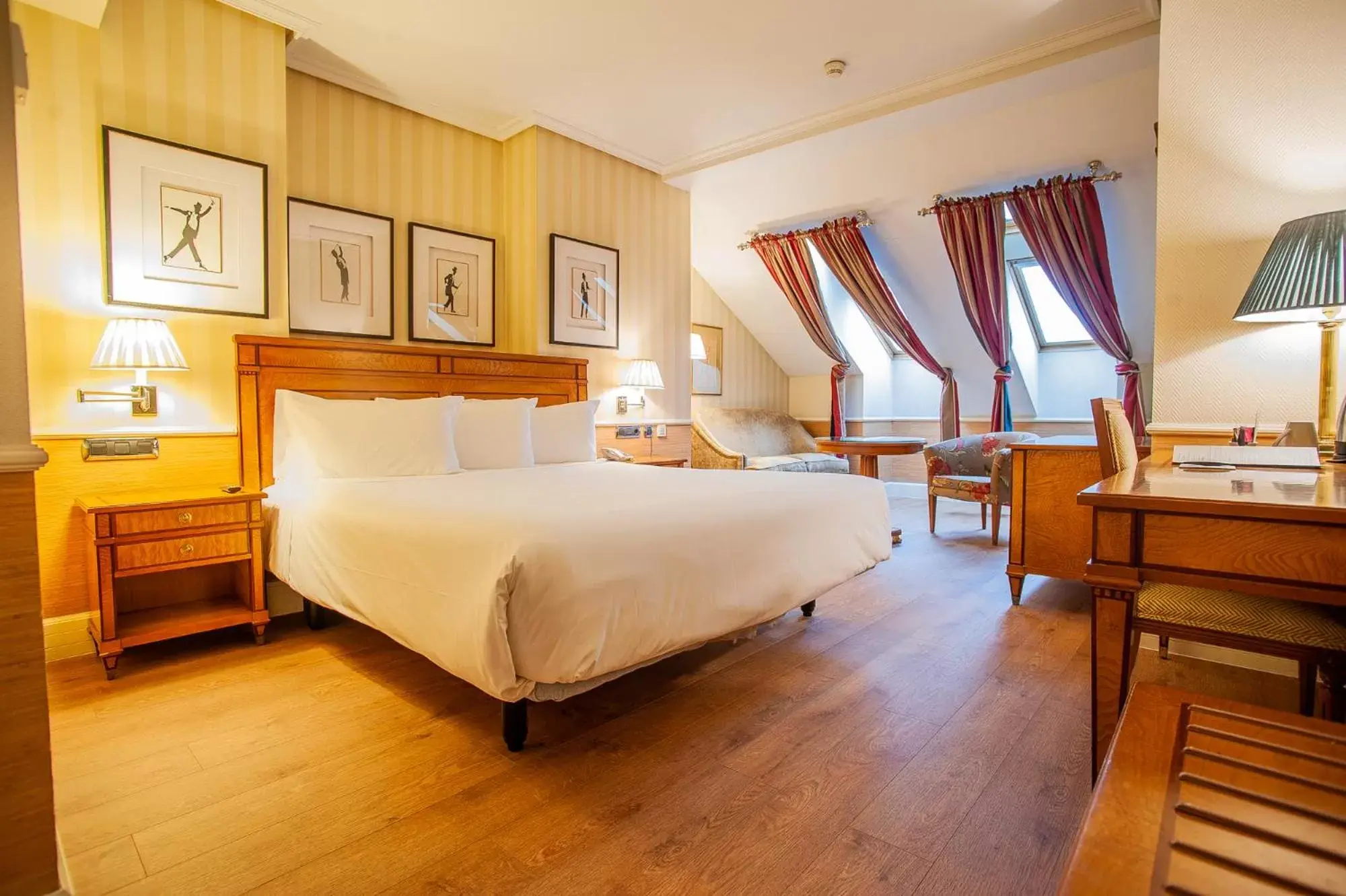 Superior Double Room in Valladolid Recoletos Superior Double Room in Valladolid Recoletos