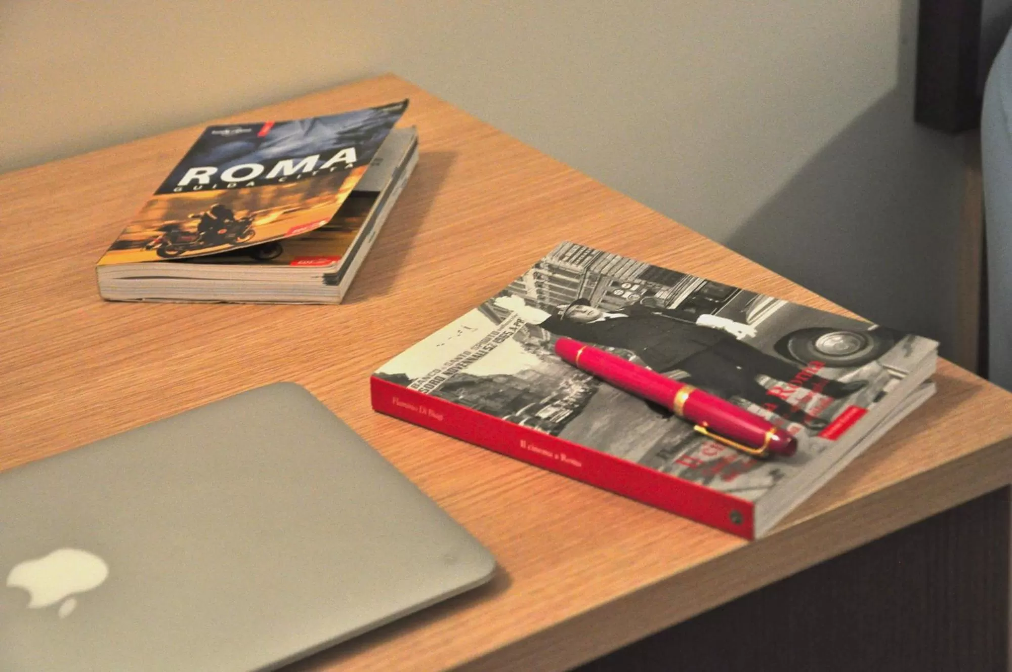 Decorative detail in Hotel 325 Tor Vergata