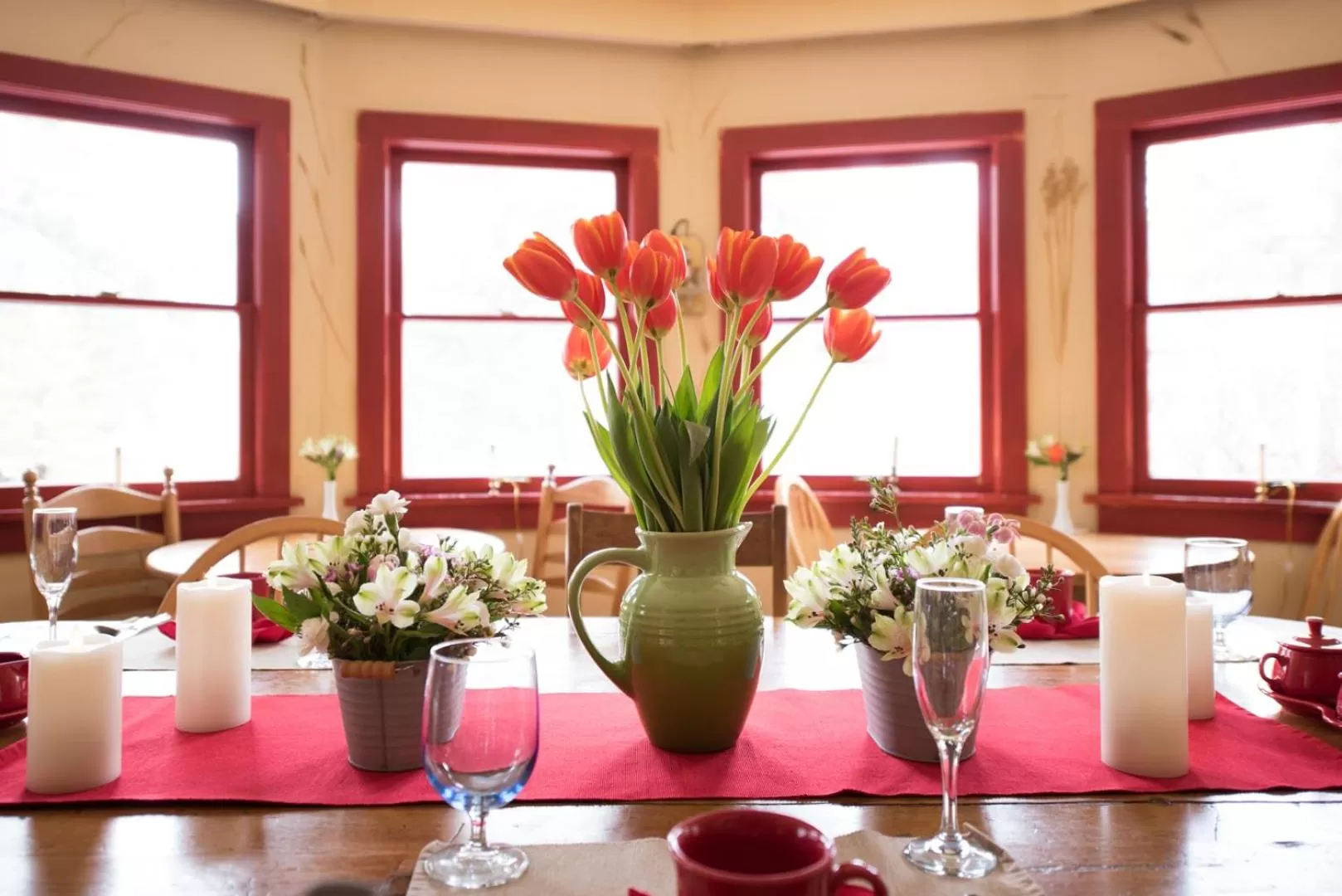 Breakfast in Riversong Inn Retreat