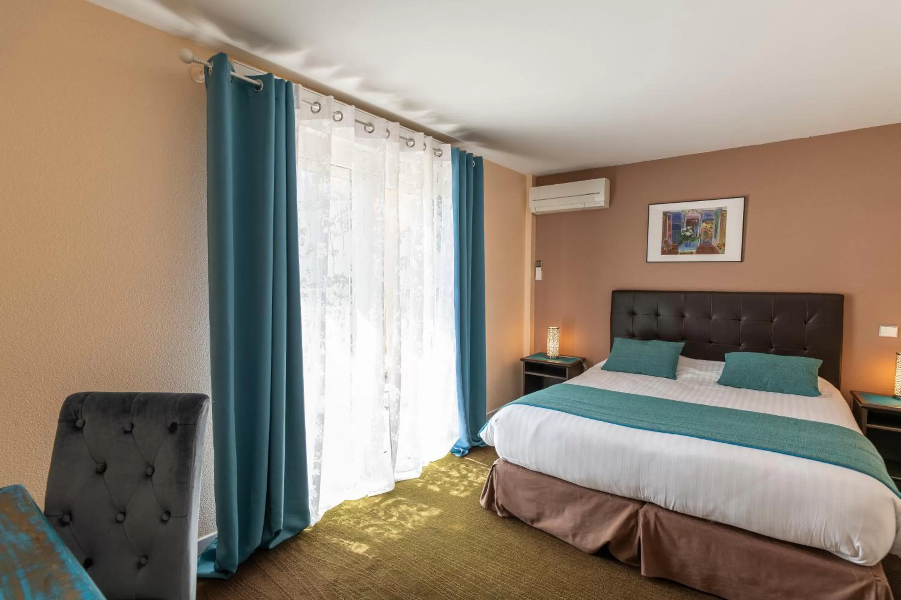 Bedroom, Bed in Les Bastides Saint Paul