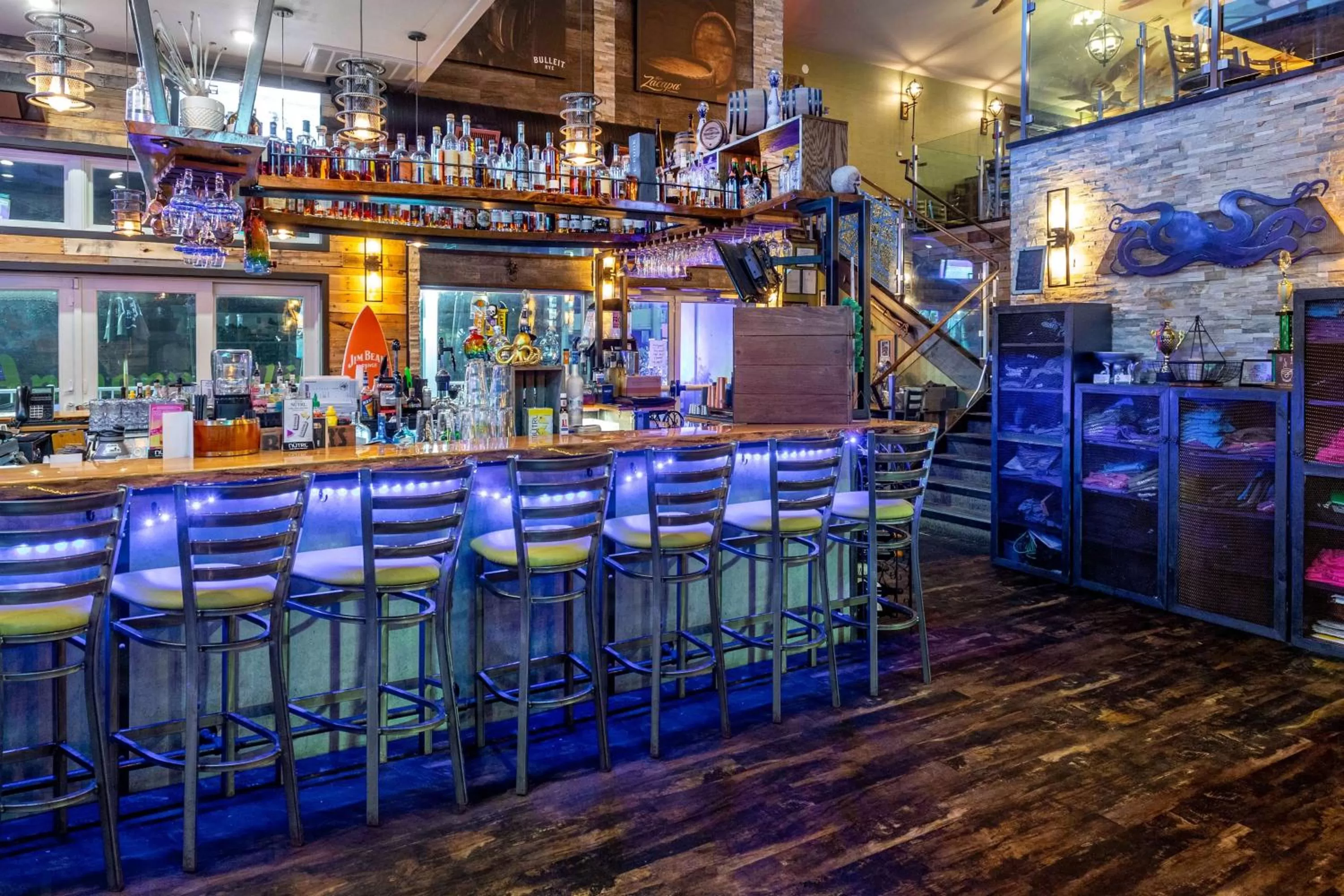 Lounge or bar in La Quinta by Wyndham Ocean City