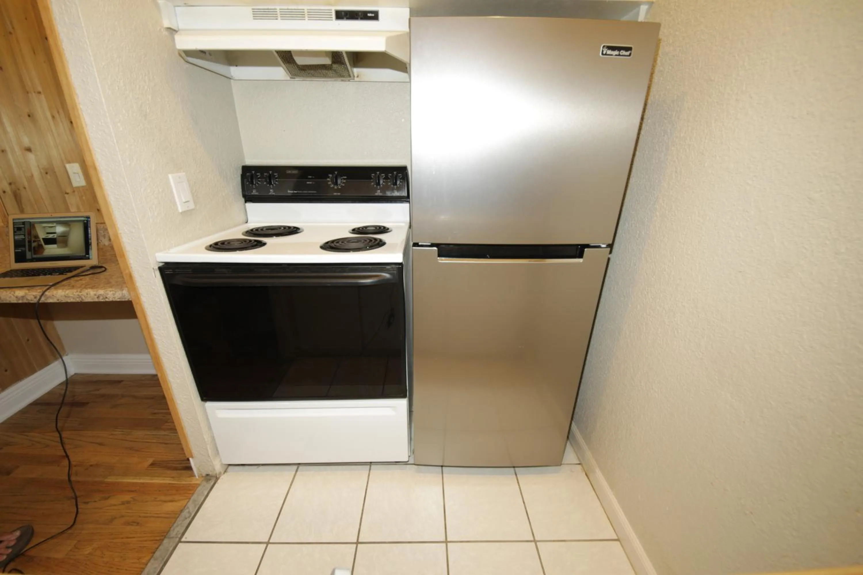 Kitchen or kitchenette in Hyde Park Hotel