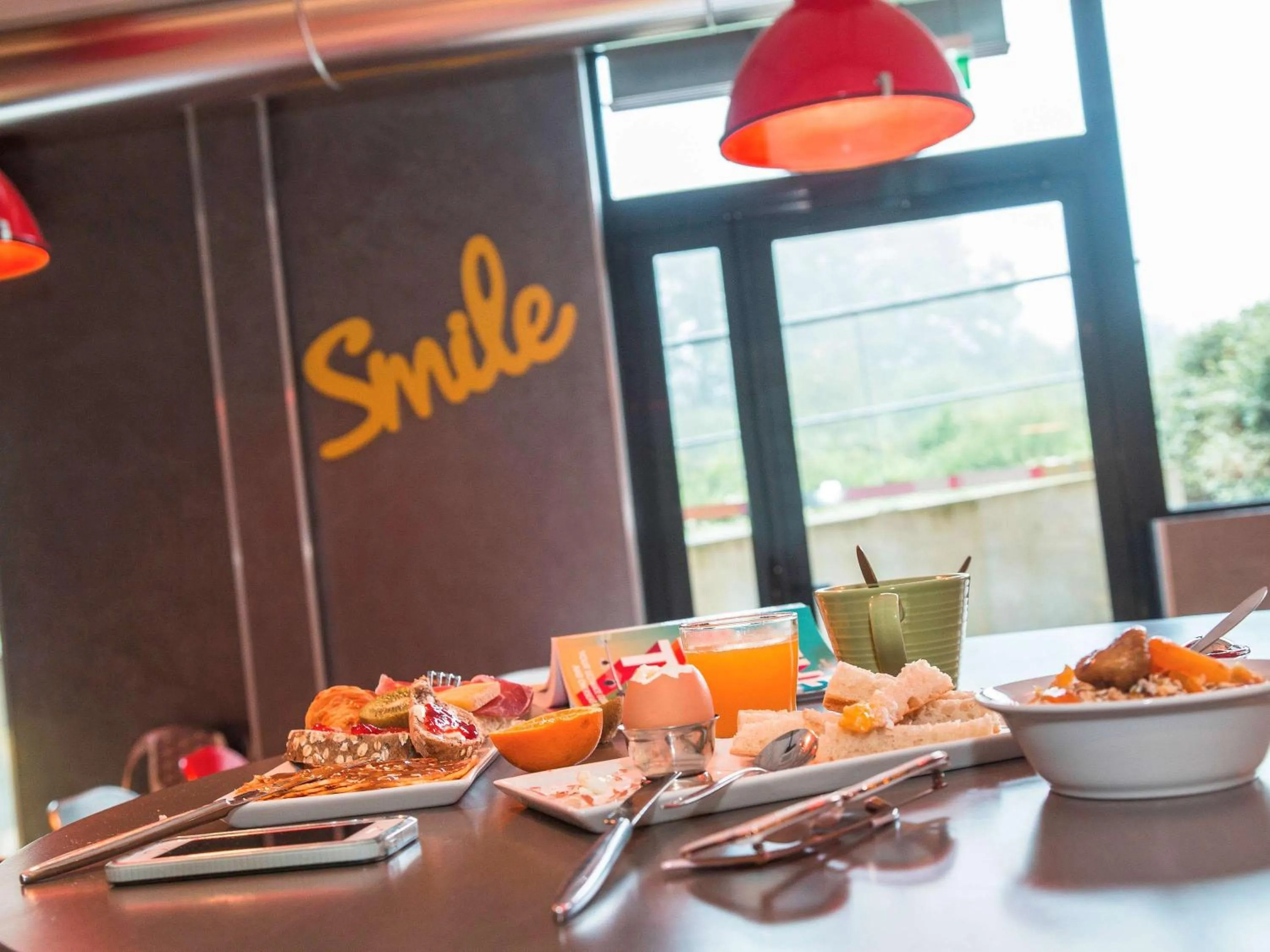 Restaurant/places to eat in ibis Styles Vierzon