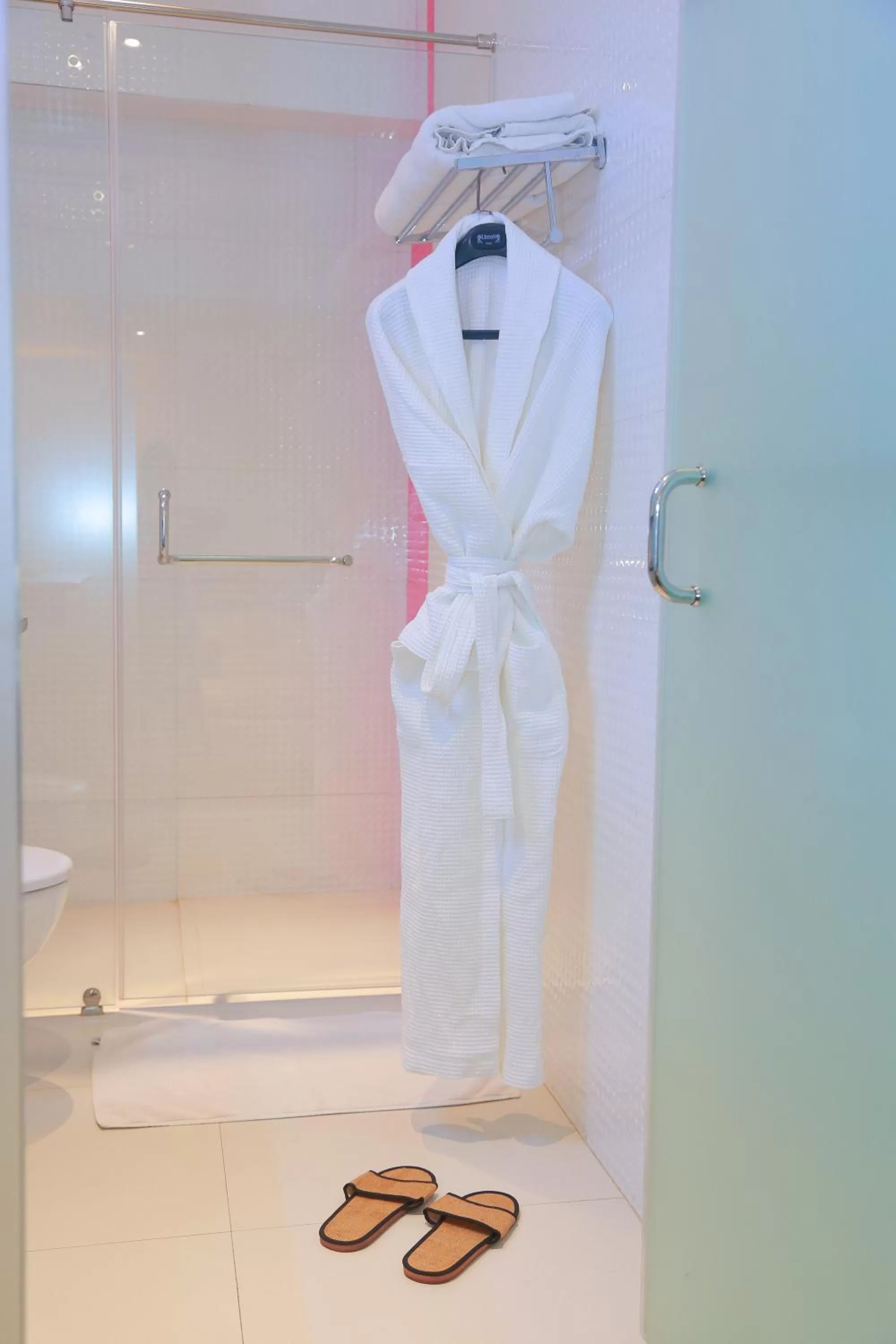 Bathroom in Royal Kandyan Hotel