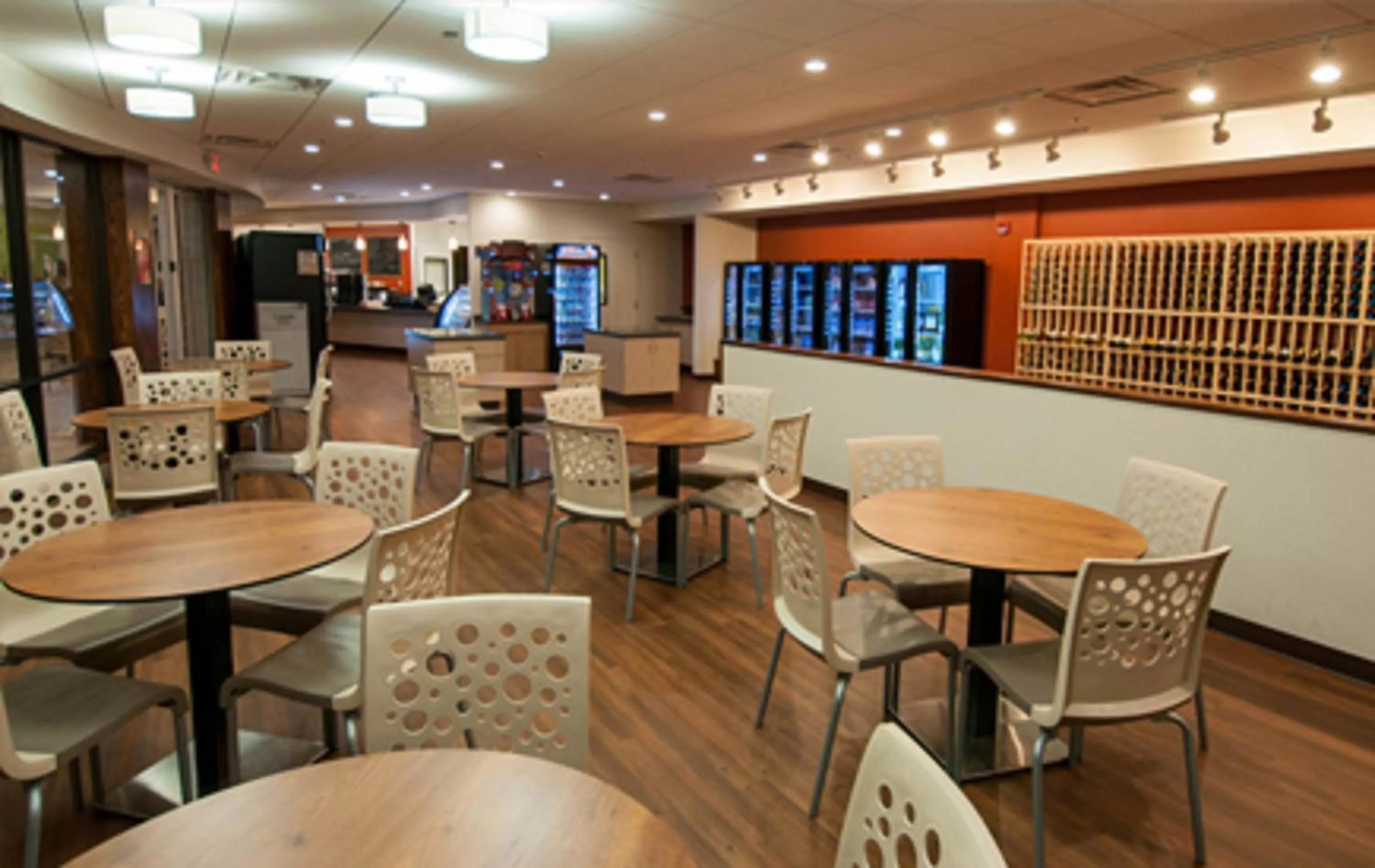 Restaurant/places to eat in Split Rock Resort