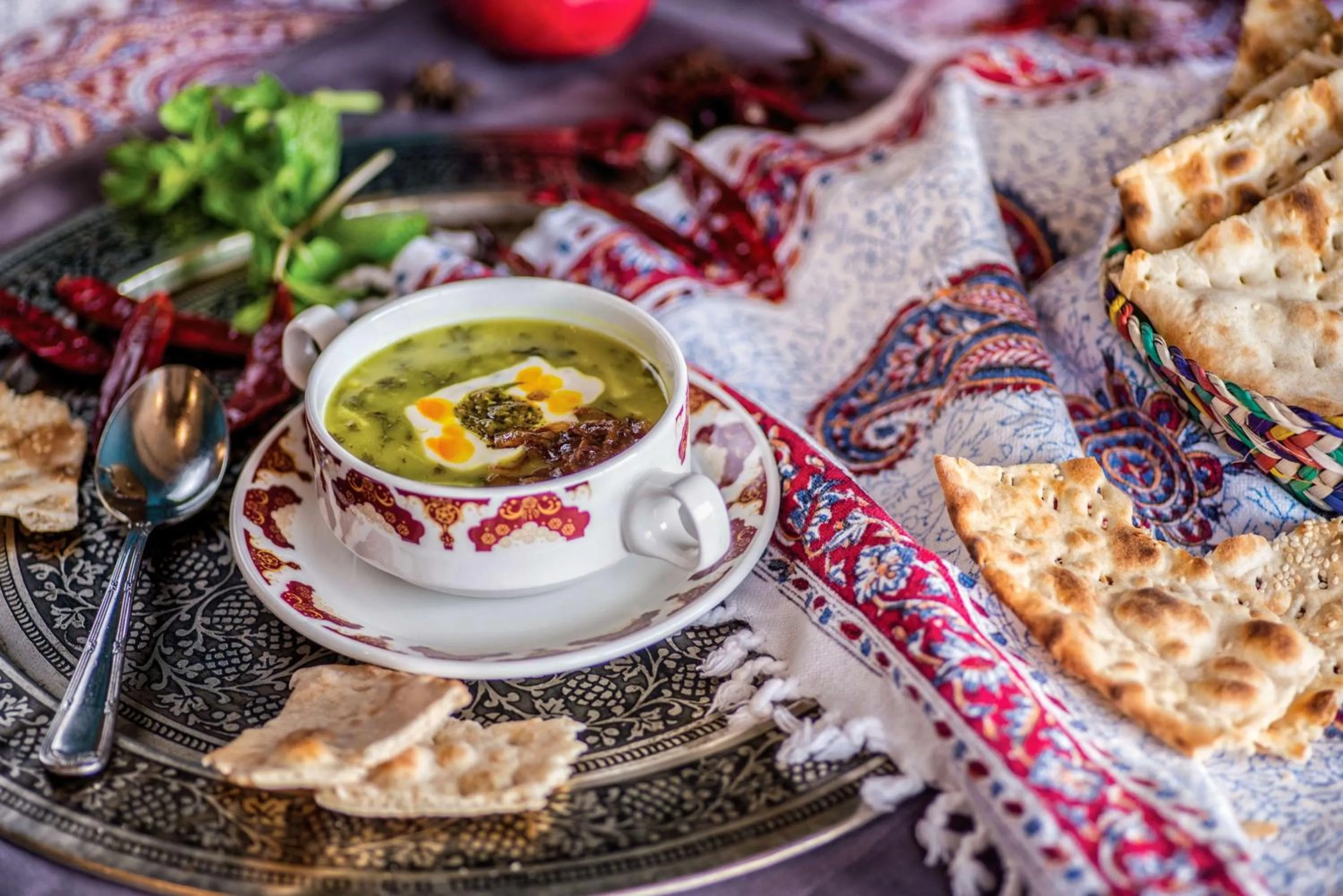 Restaurant/places to eat in Radisson Blu Hotel, Dubai Deira Creek