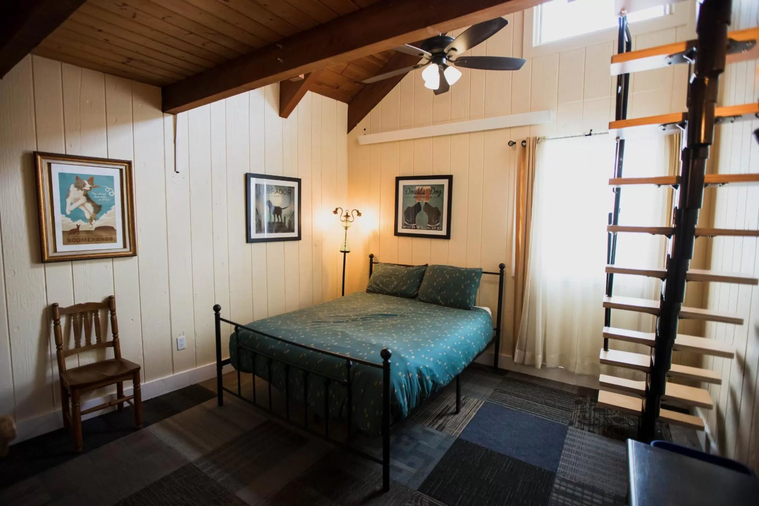 Bed in The Viking Lodge - Downtown Winter Park Colorado