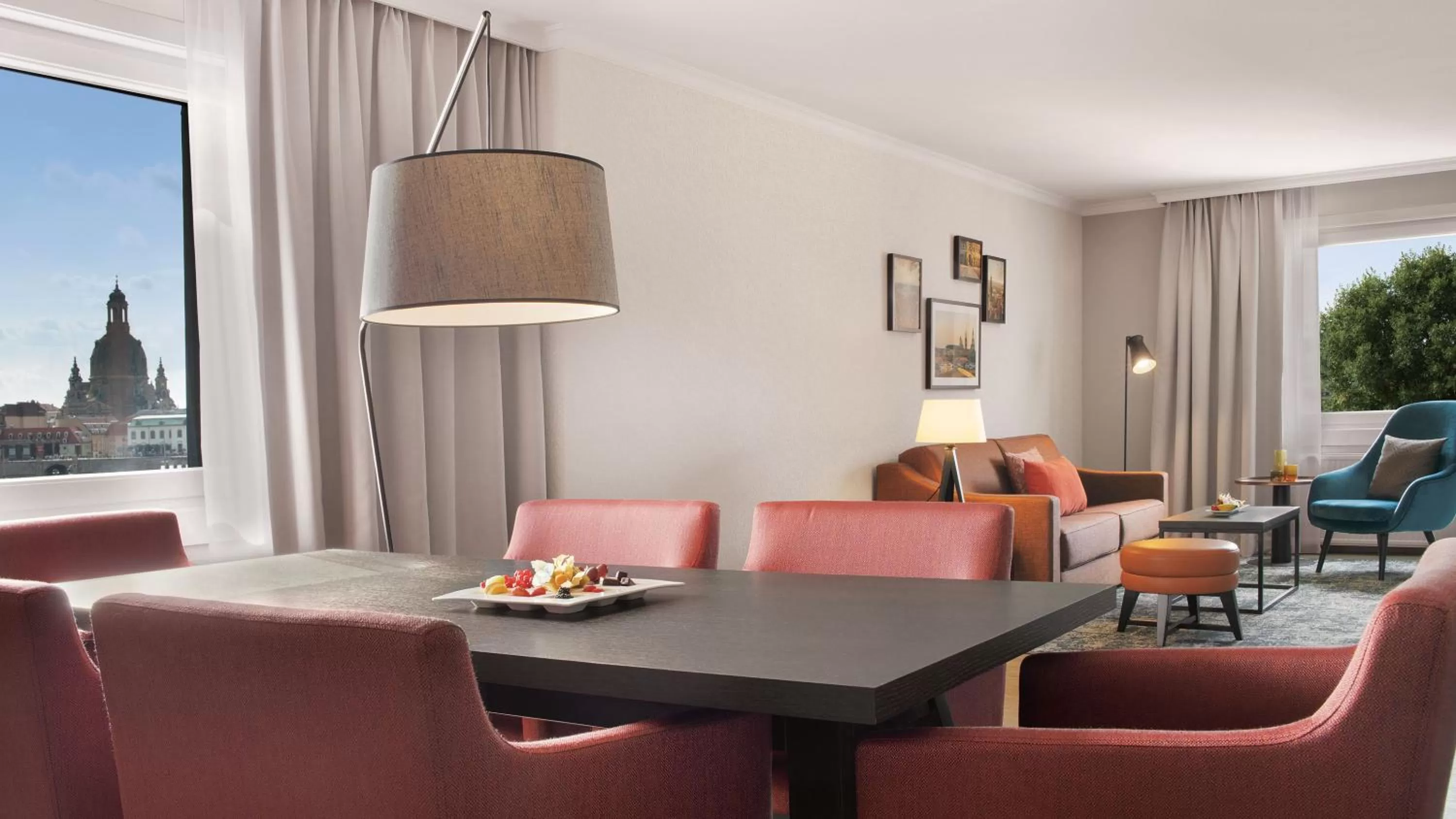 Living room in Bilderberg Bellevue Hotel Dresden