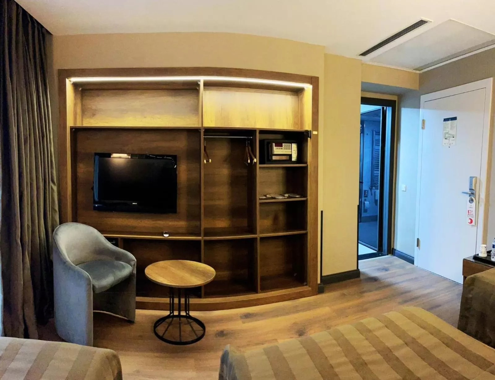 wardrobe in The Hotel Beyaz Saray & Spa - Special Category