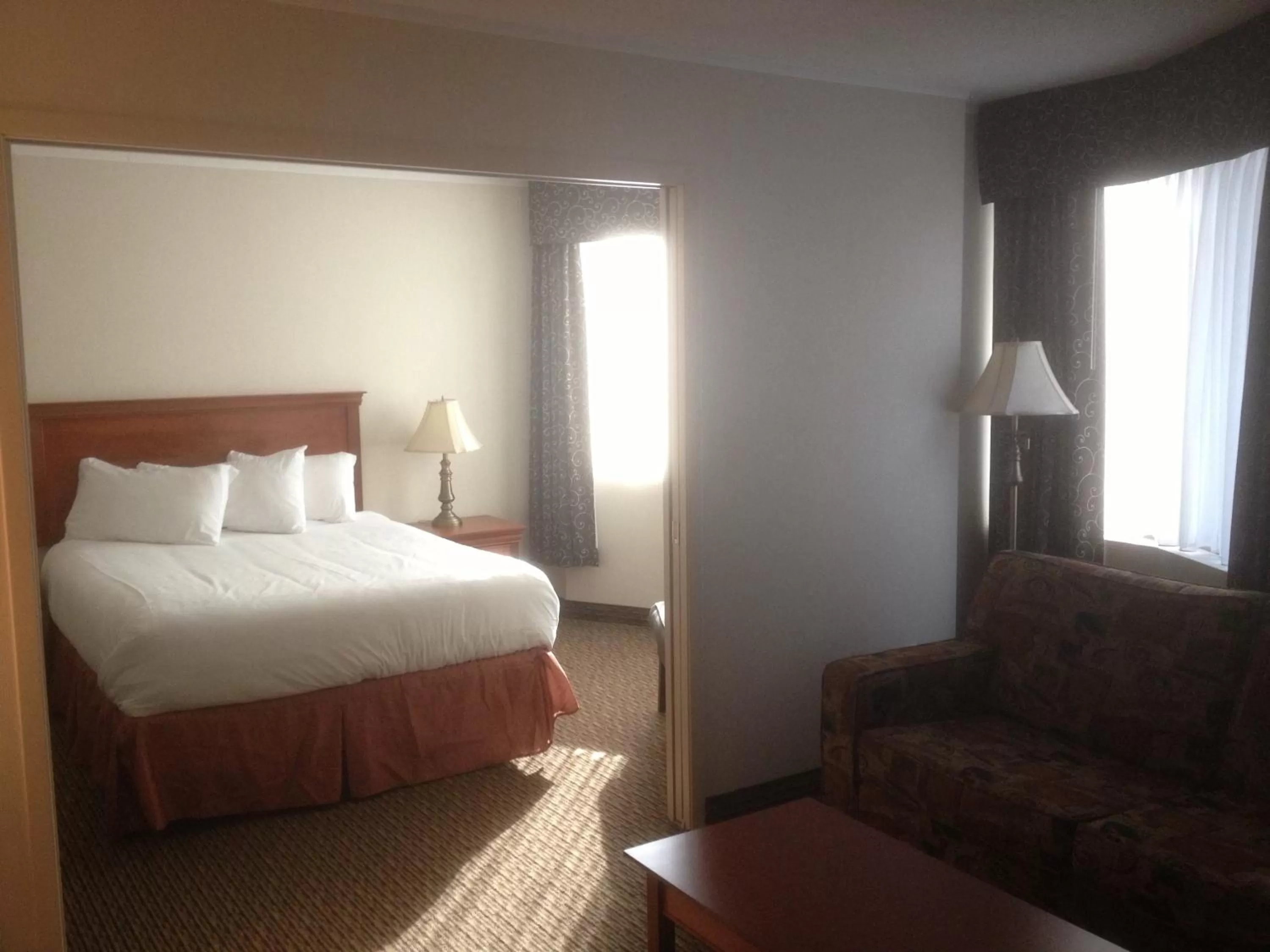 Bed in Hotel Chrome Montreal Centre-Ville