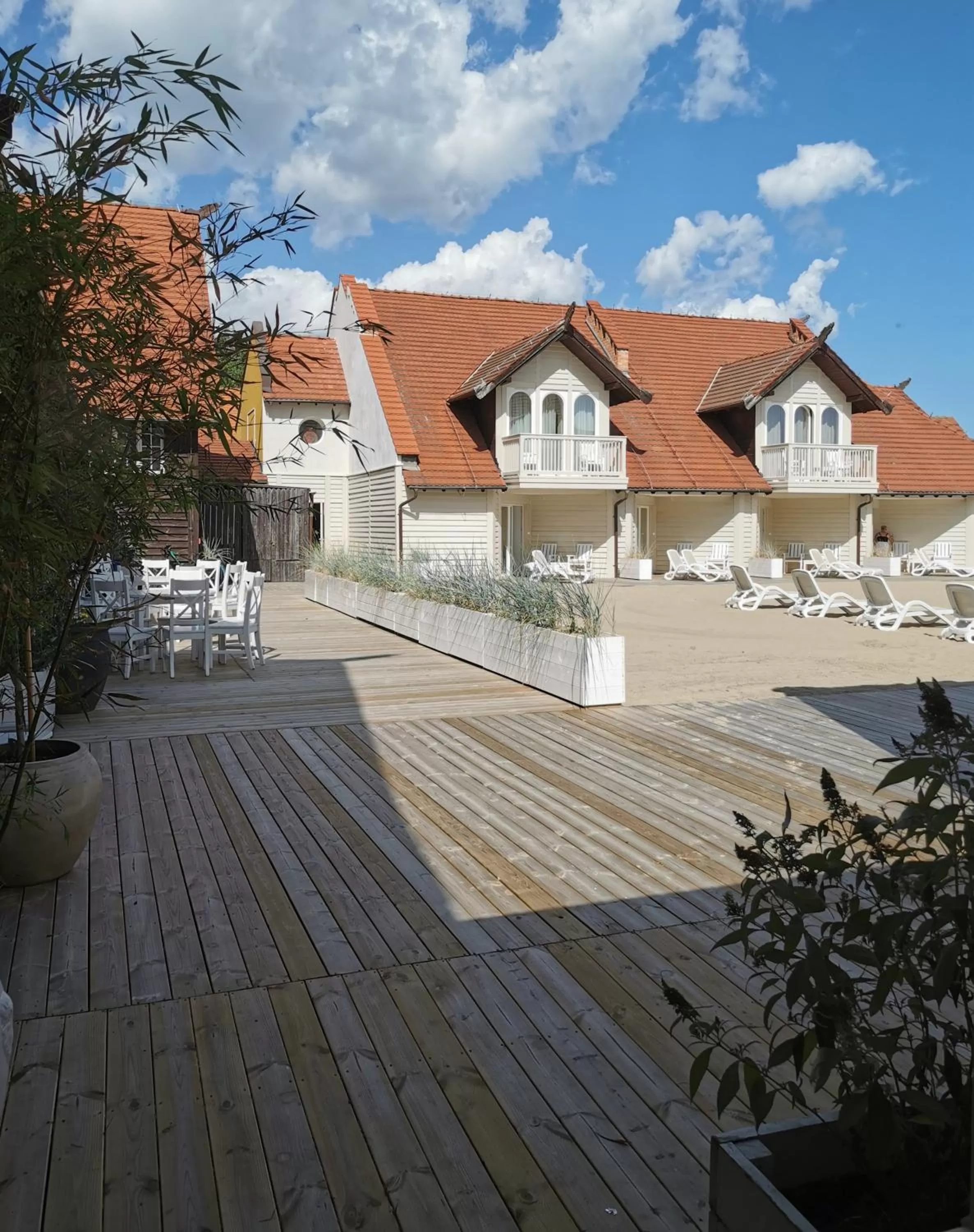 Property Building in Hotel Zhong Hua