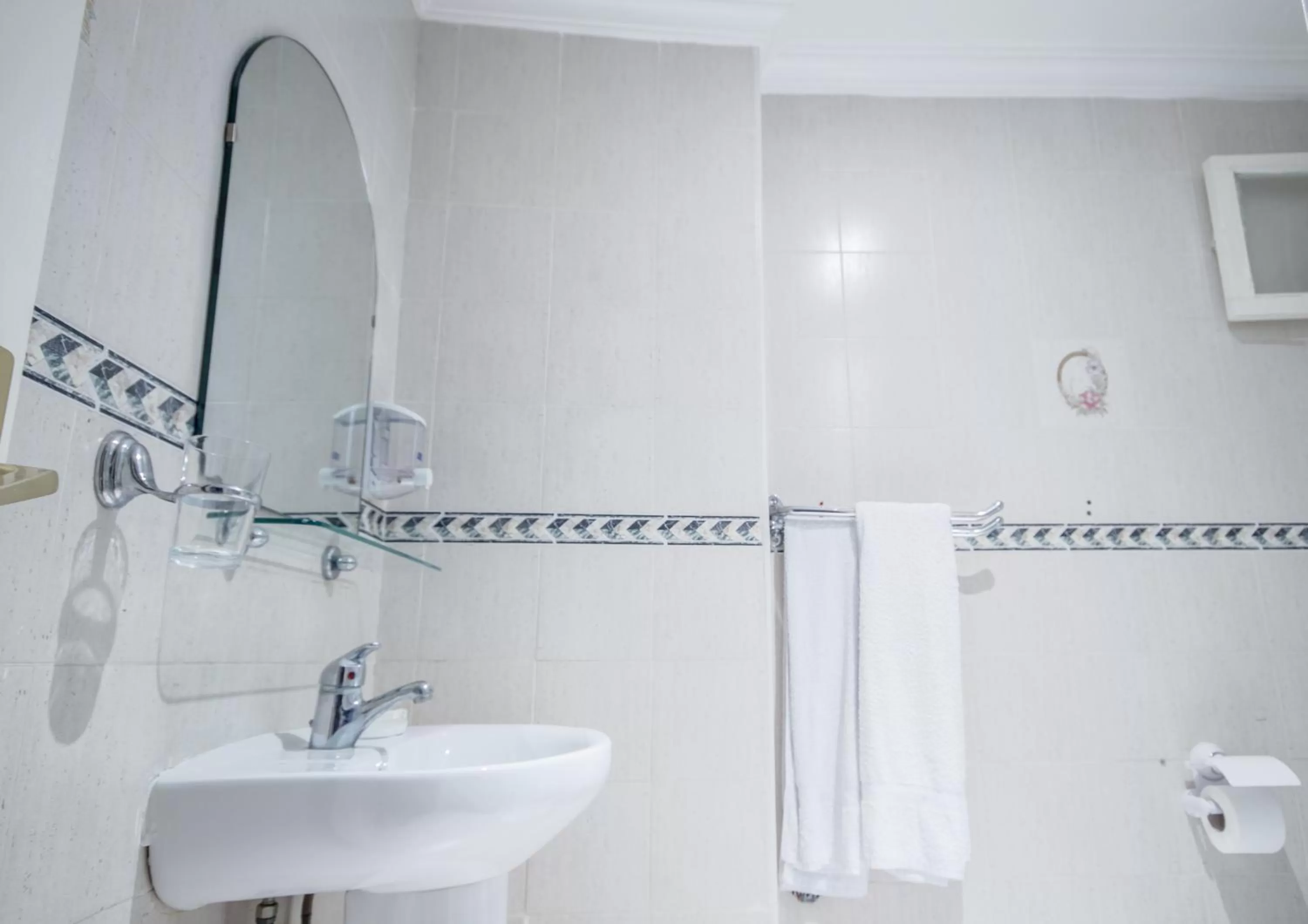 Toilet in Hotel Tarek