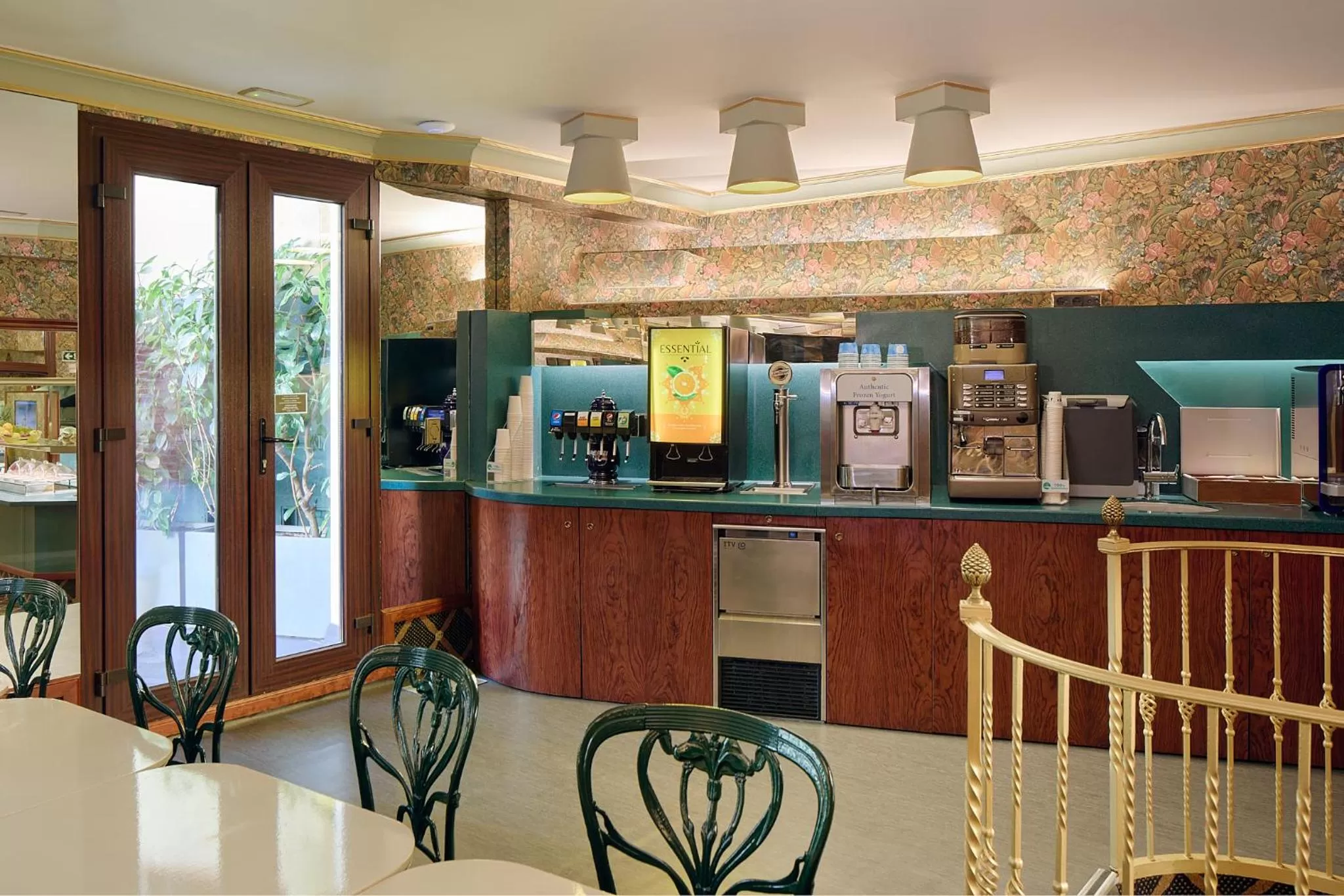 Restaurant/places to eat in Hotel Continental Barcelona