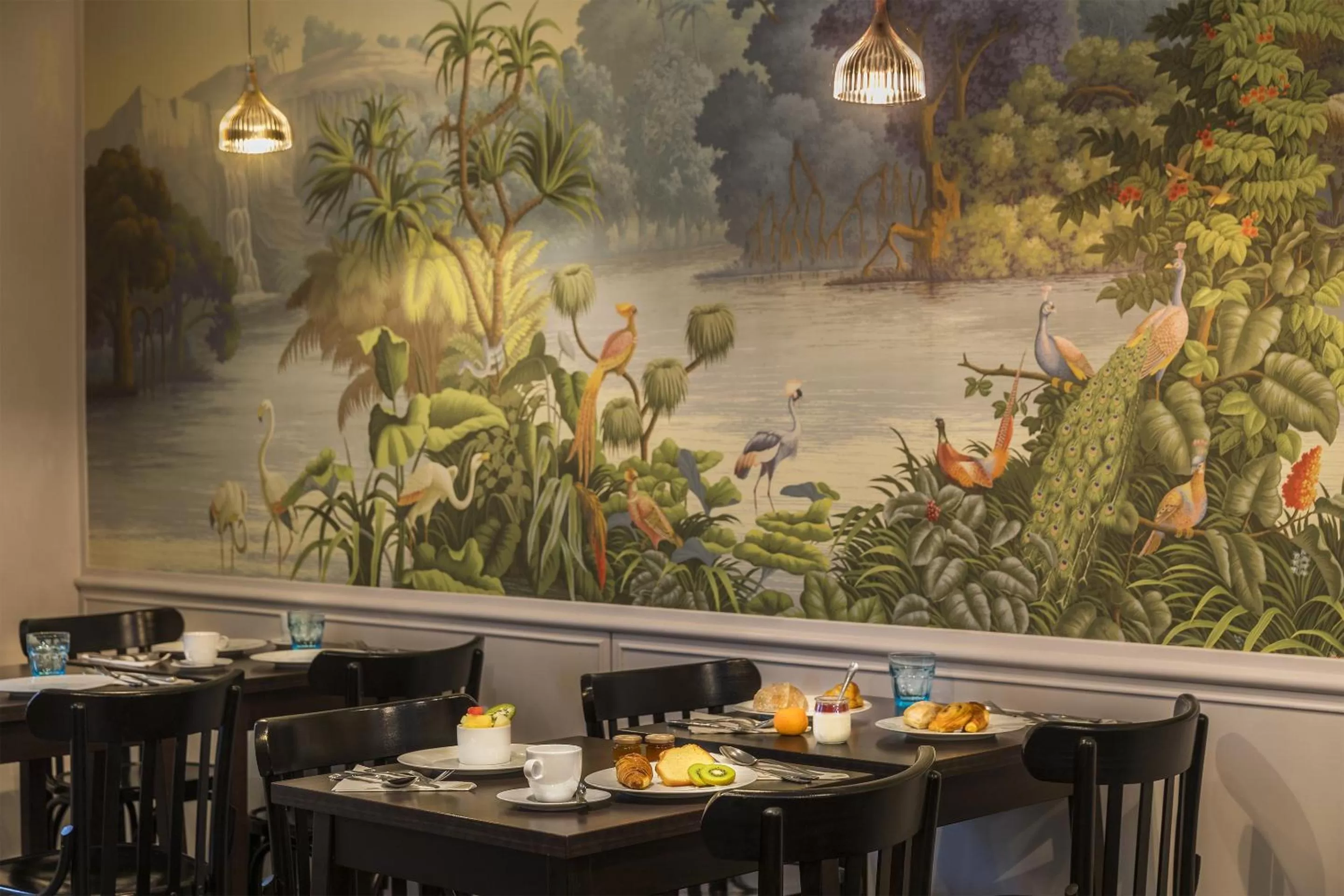 Restaurant/places to eat in Best Western Plus La Demeure