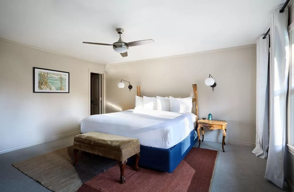 Bedroom, Bed in Black Bear Lodge