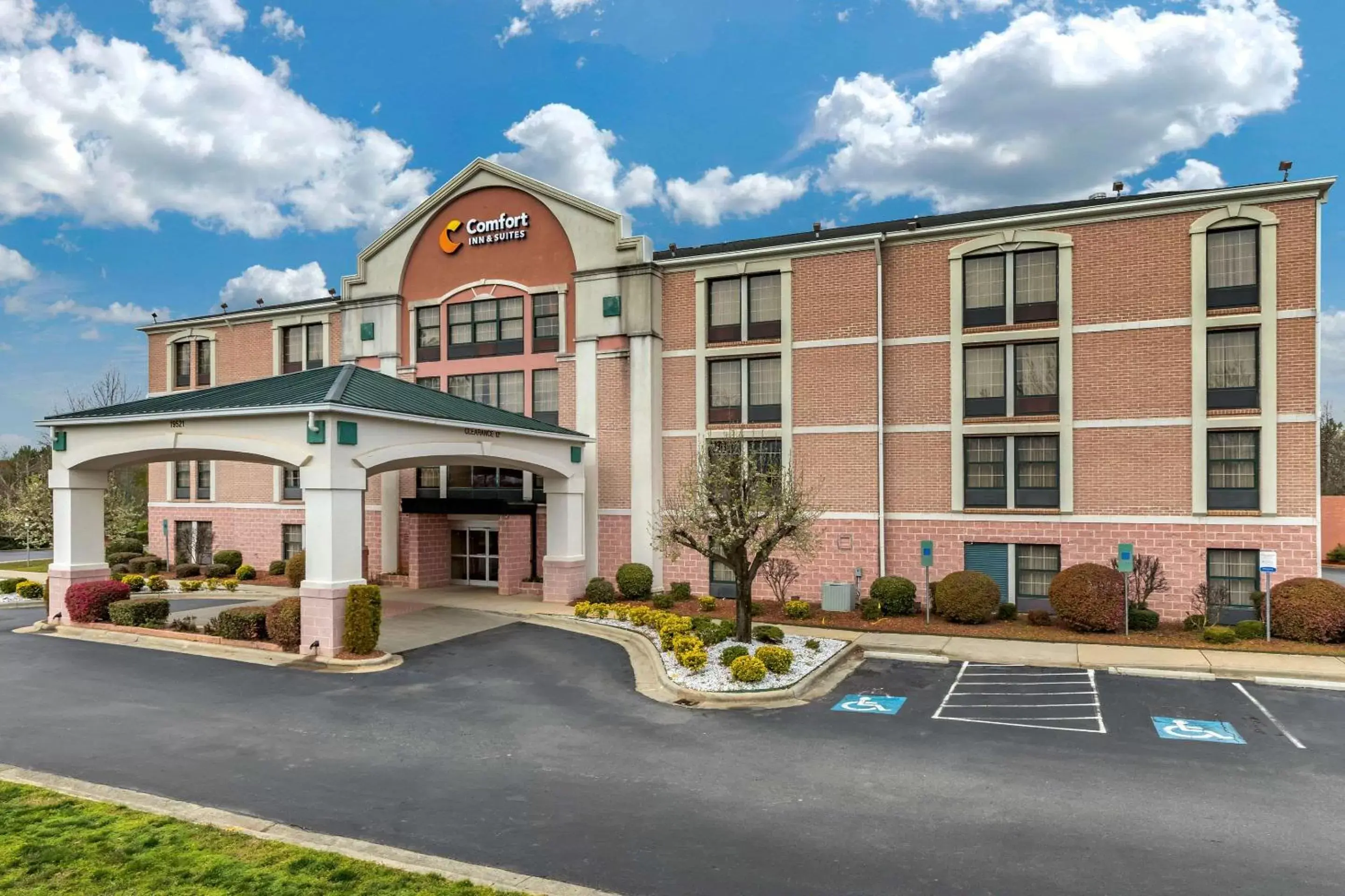 Comfort Inn & Suites Lake Norman Comfort Inn & Suites Lake Norman