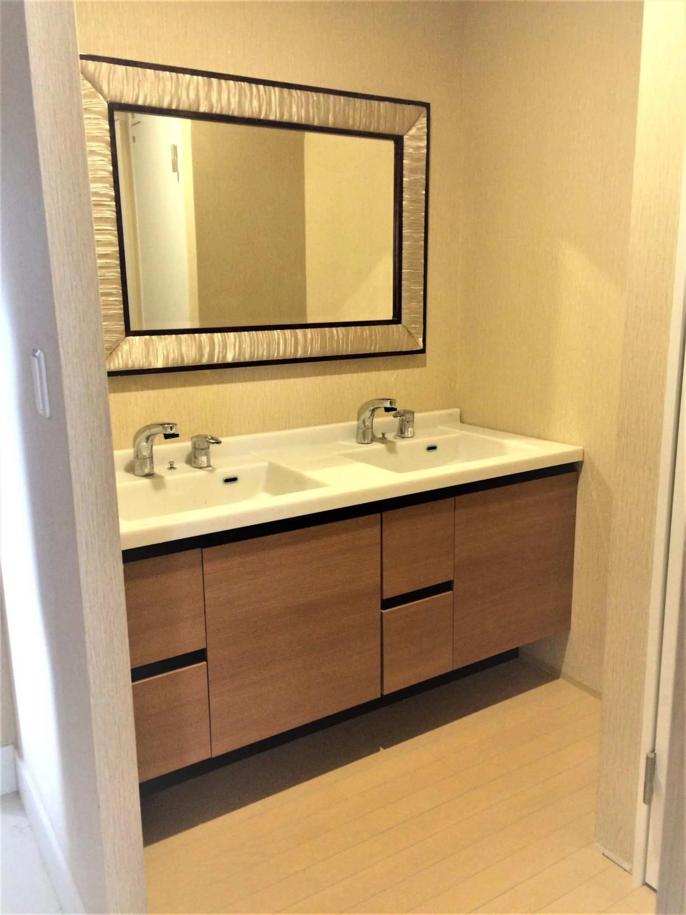 Bathroom in Himalaya Cloud Hotel