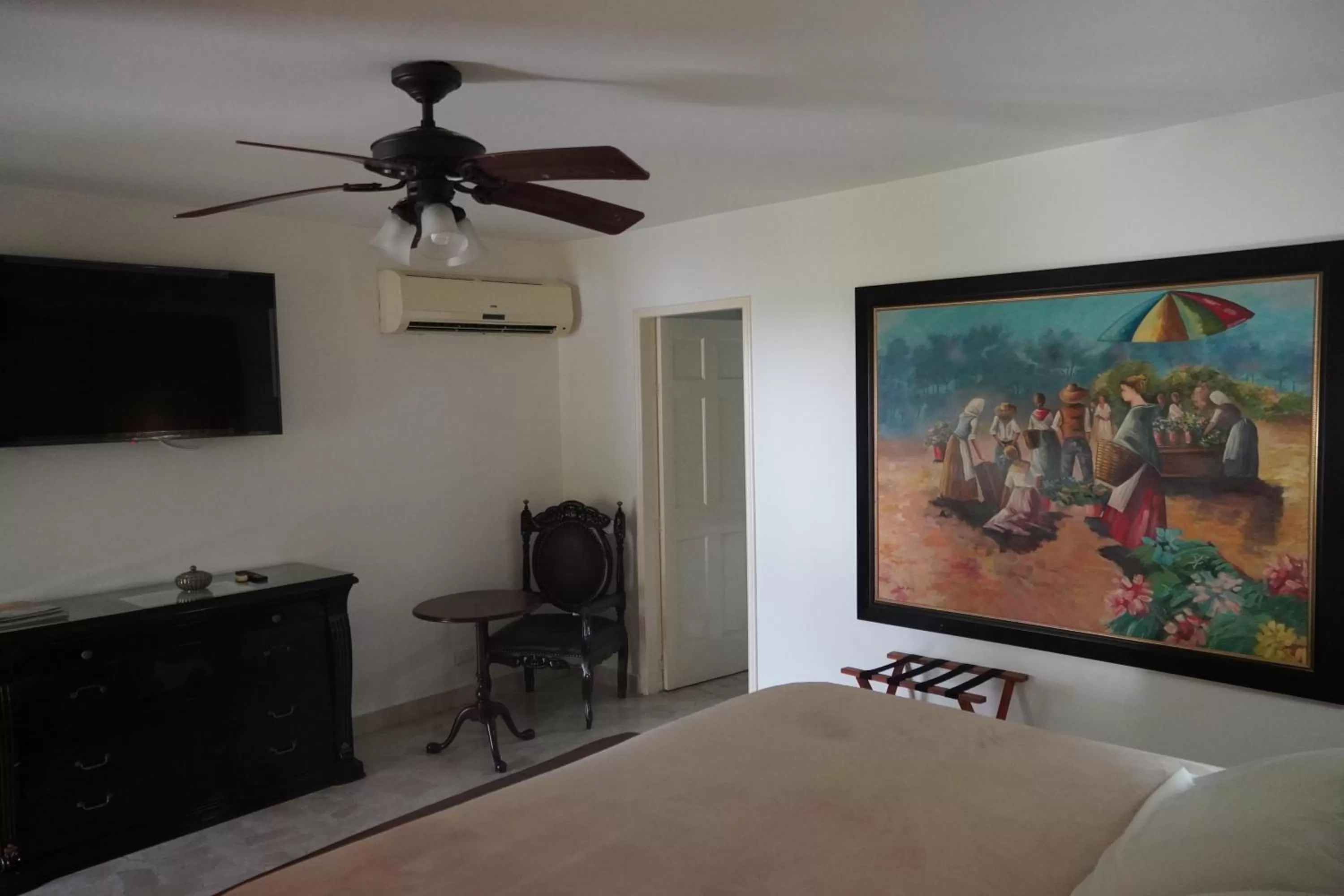 TV/Entertainment Center in Hotel Boutique Villa Casuarinas