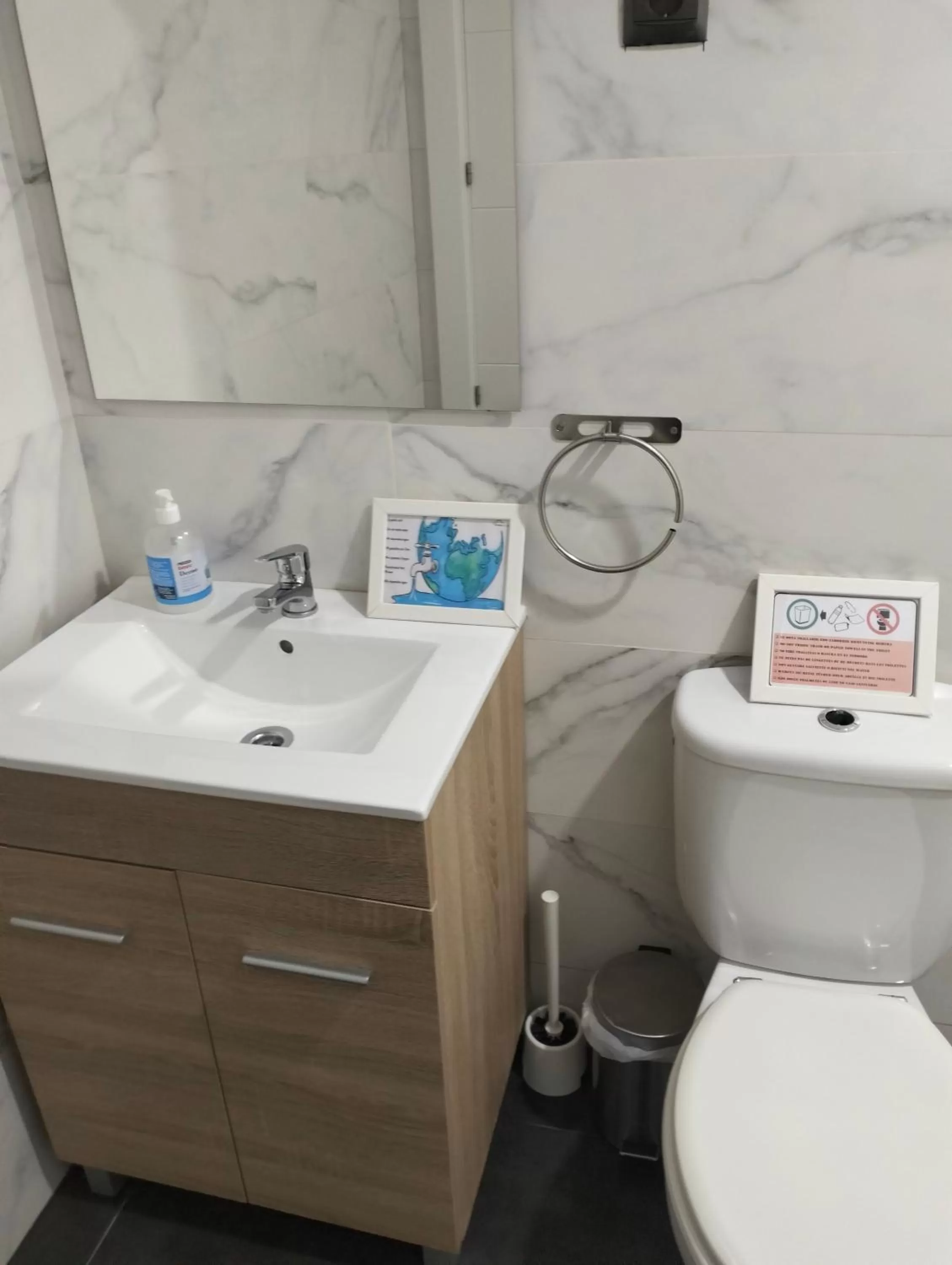 Bathroom in Guggenheim Riverview 5 Bedrooms