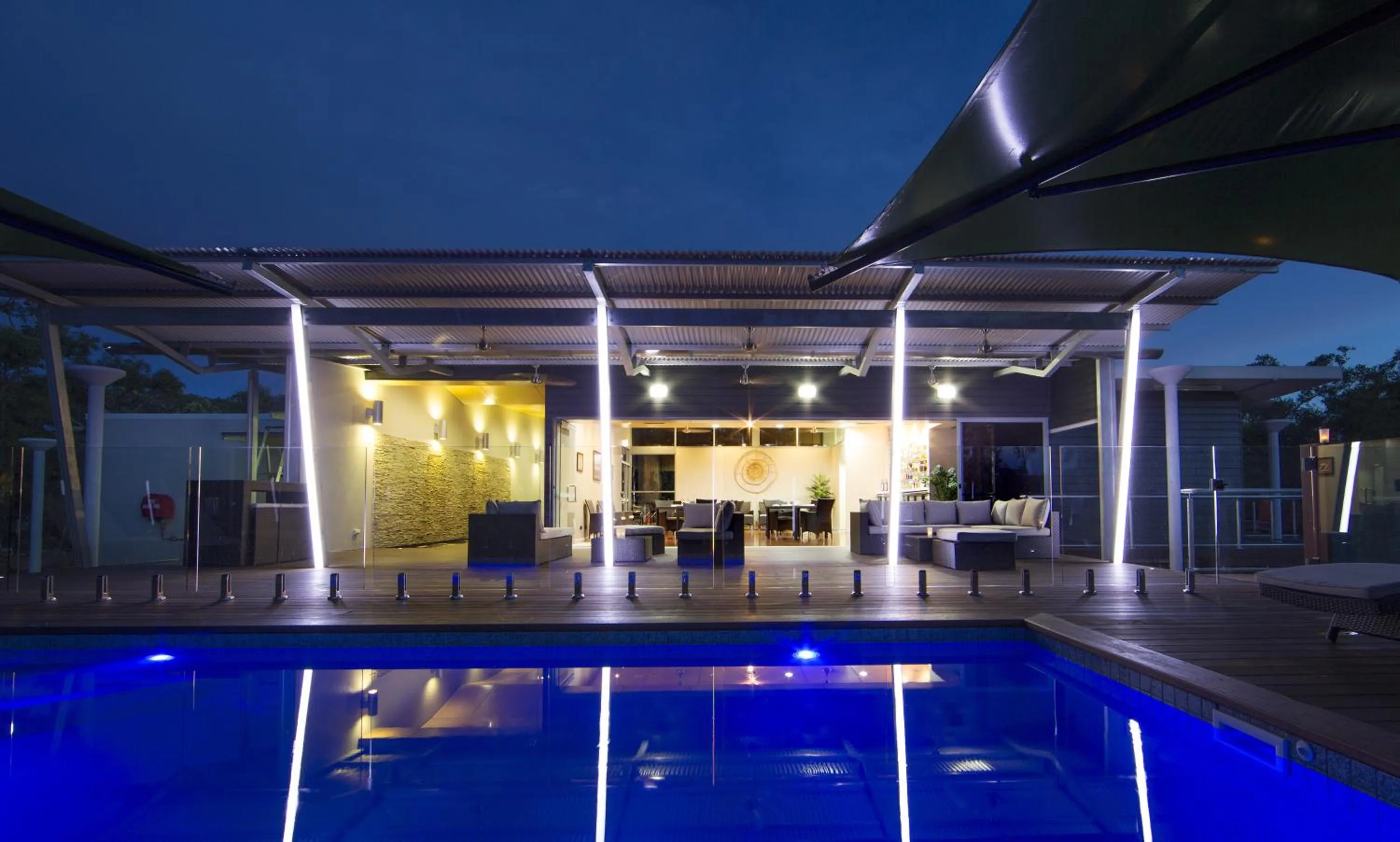 Swimming pool in Cicada Lodge