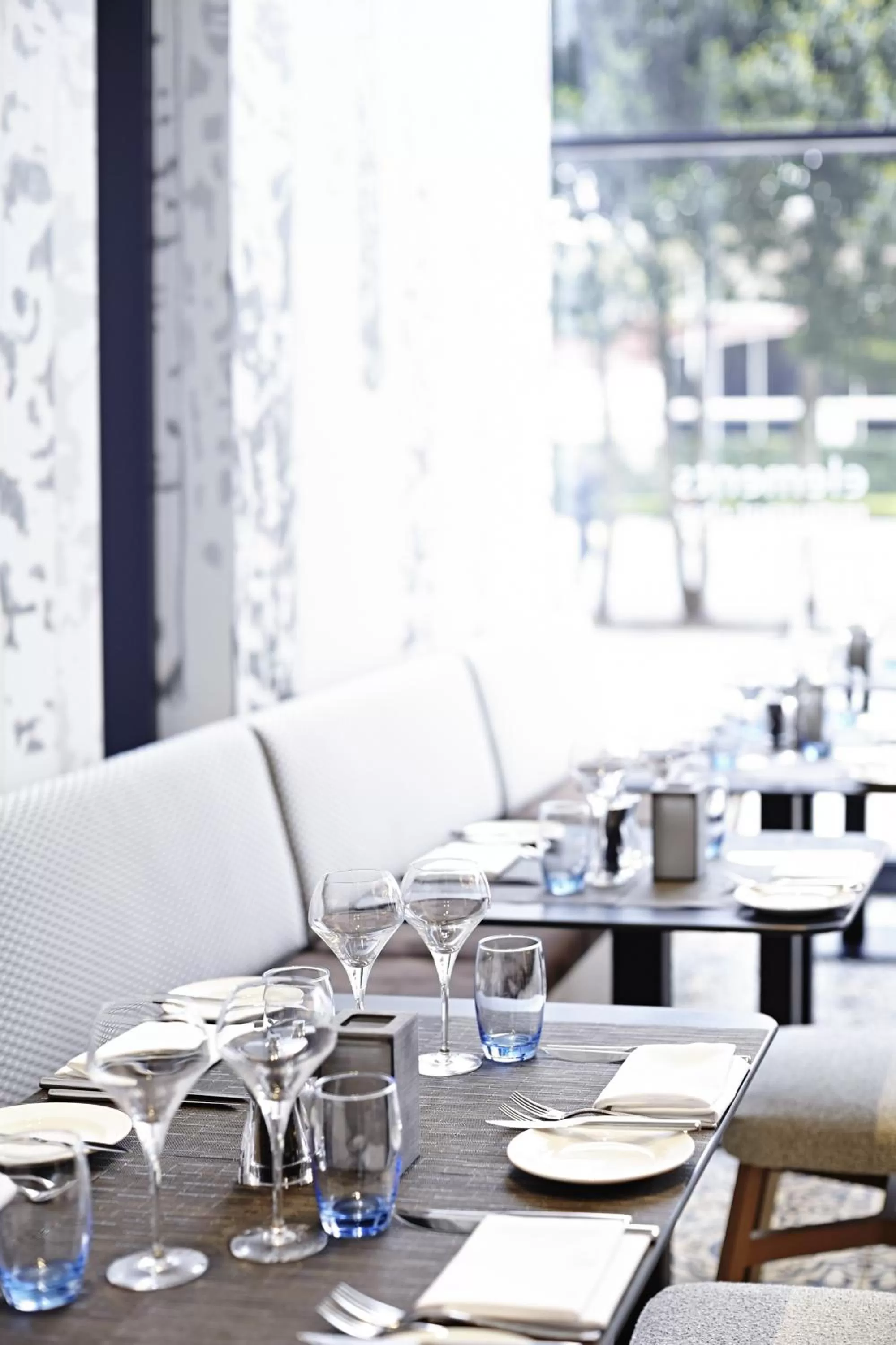 Restaurant/places to eat in Novotel London Wembley