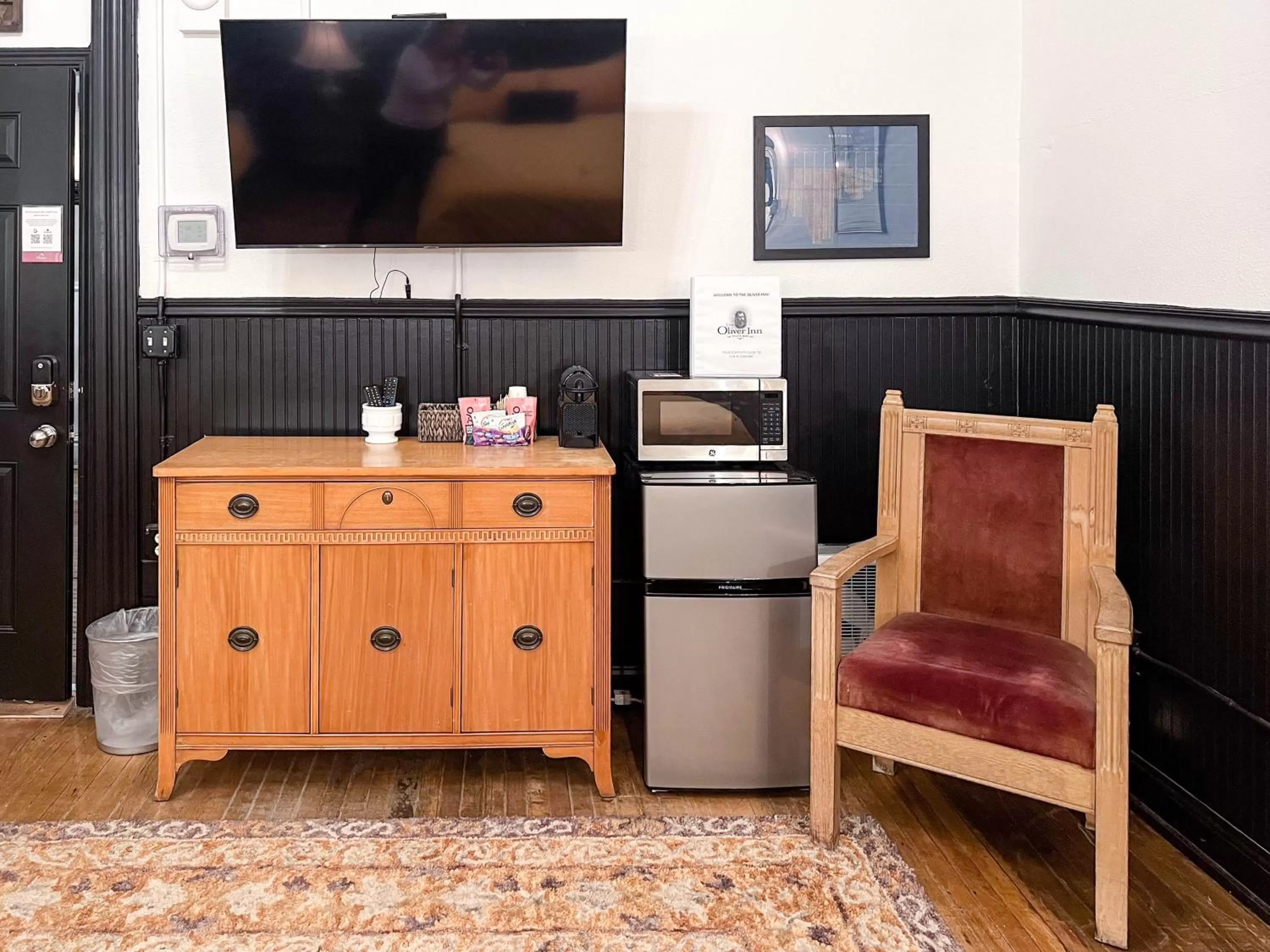 TV and multimedia in The Oliver Inn