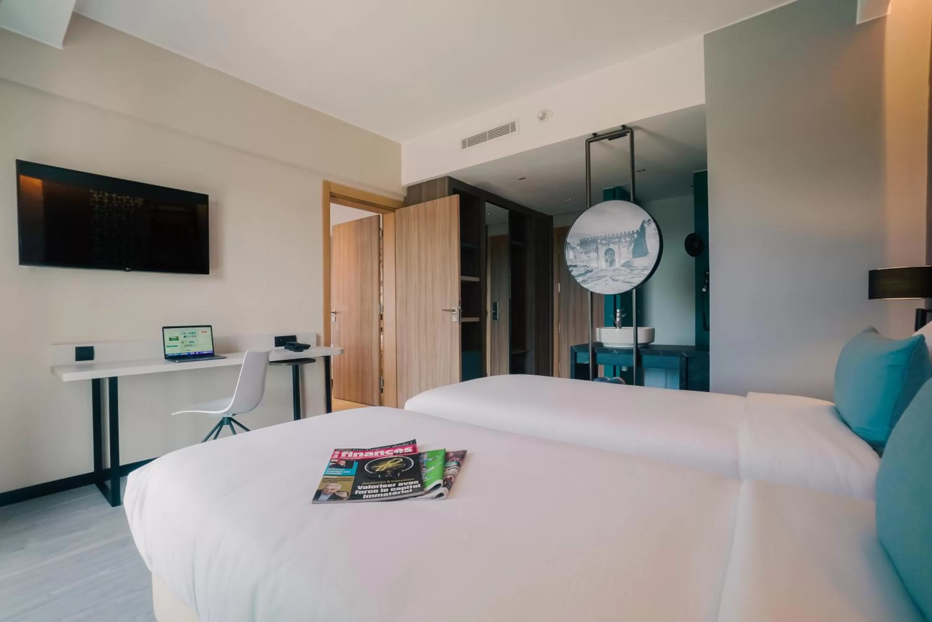 Bedroom, Bed in Occidental Tanger