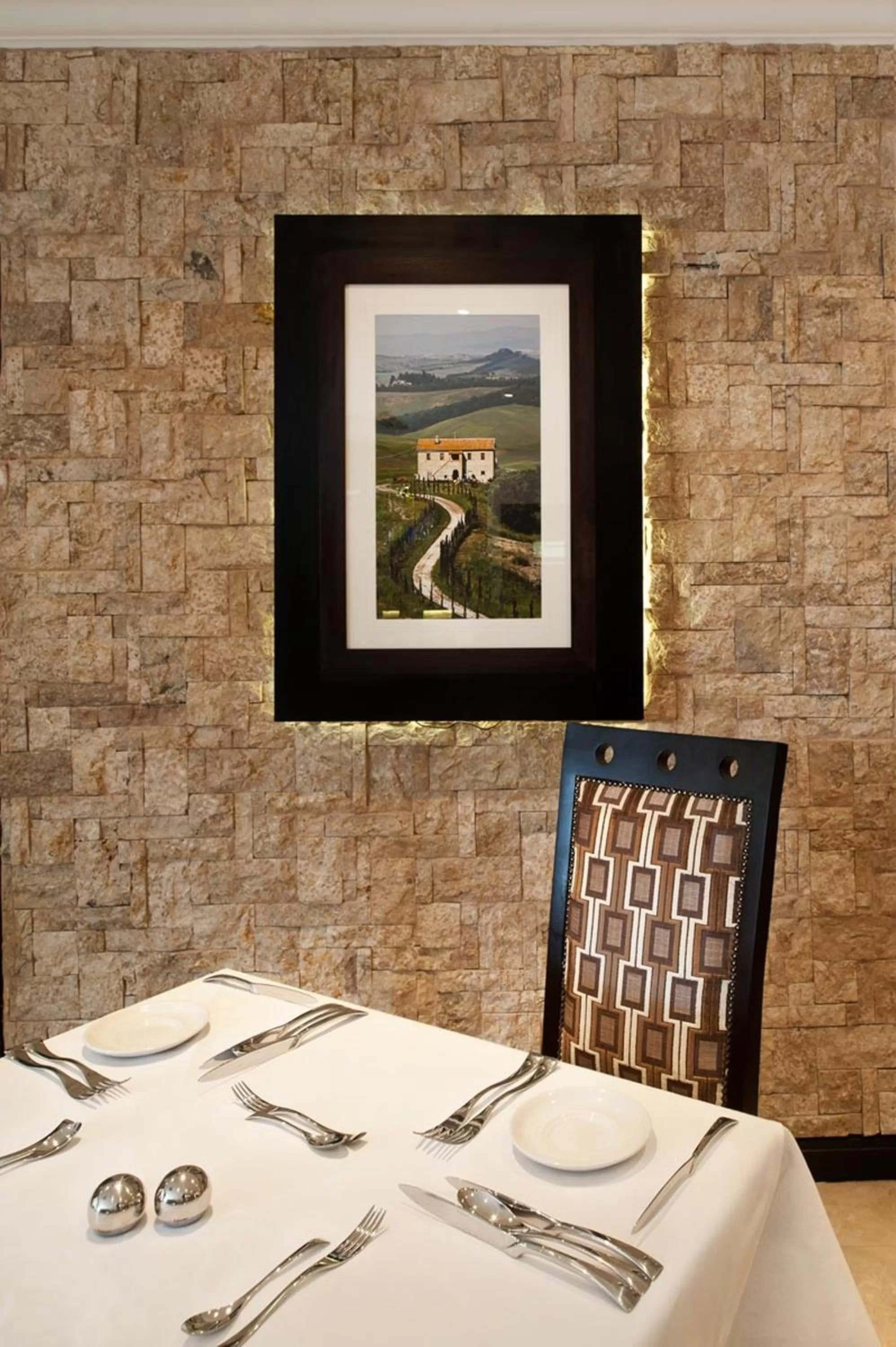 Restaurant/places to eat in Villa Monticello Boutique Hotel