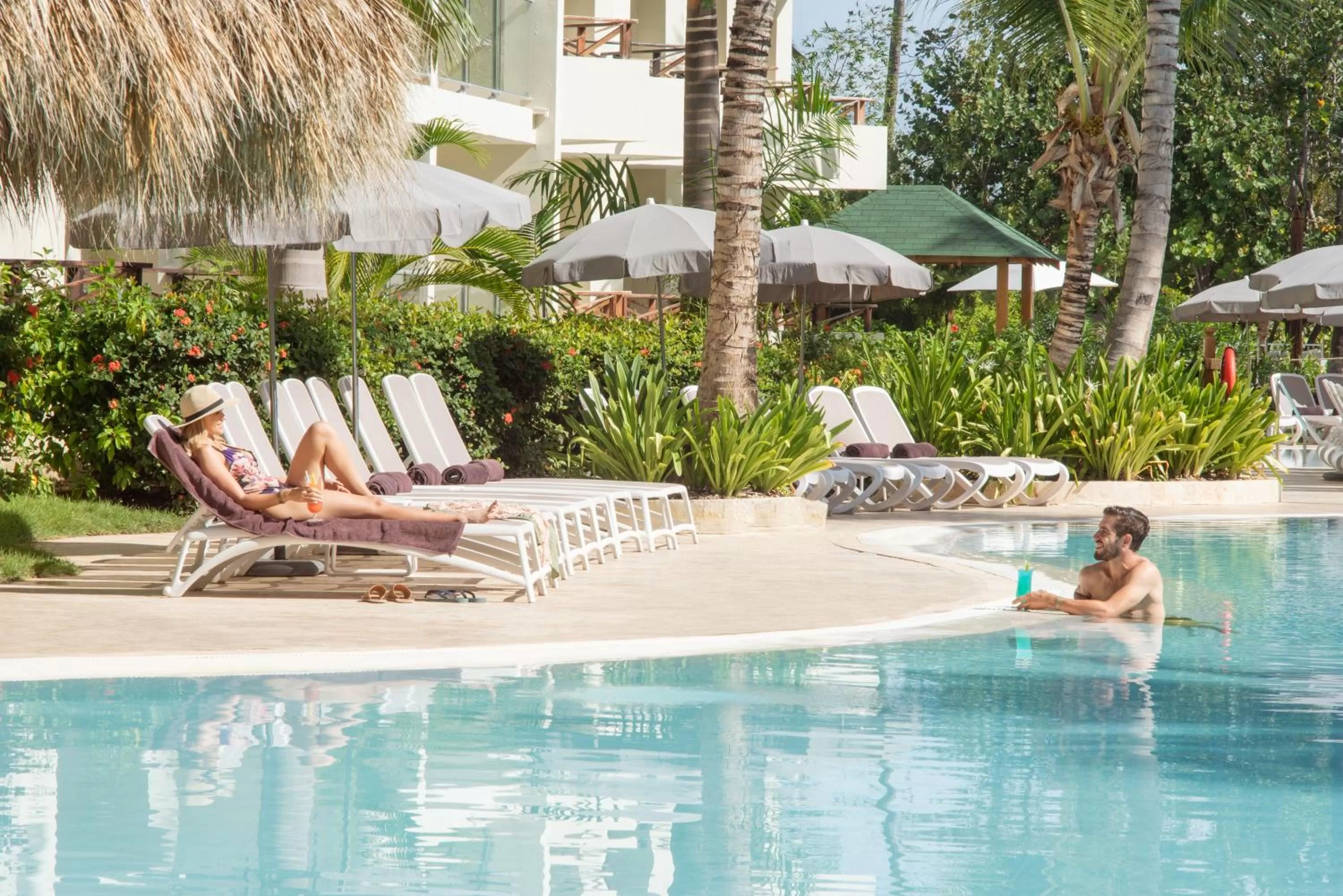 Swimming pool in Impressive Premium Punta Cana - All Inclusive