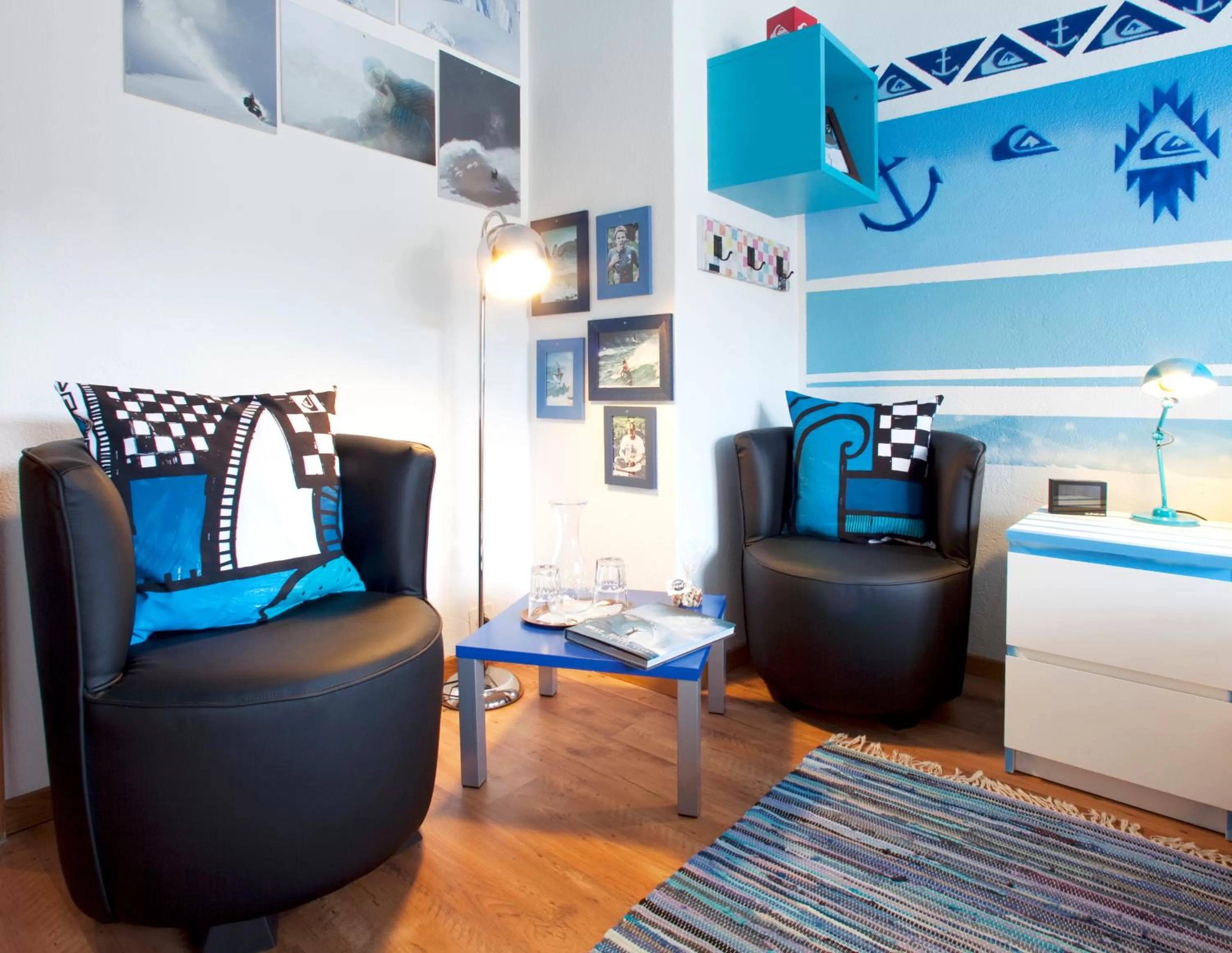 Decorative detail in Arena Lodge