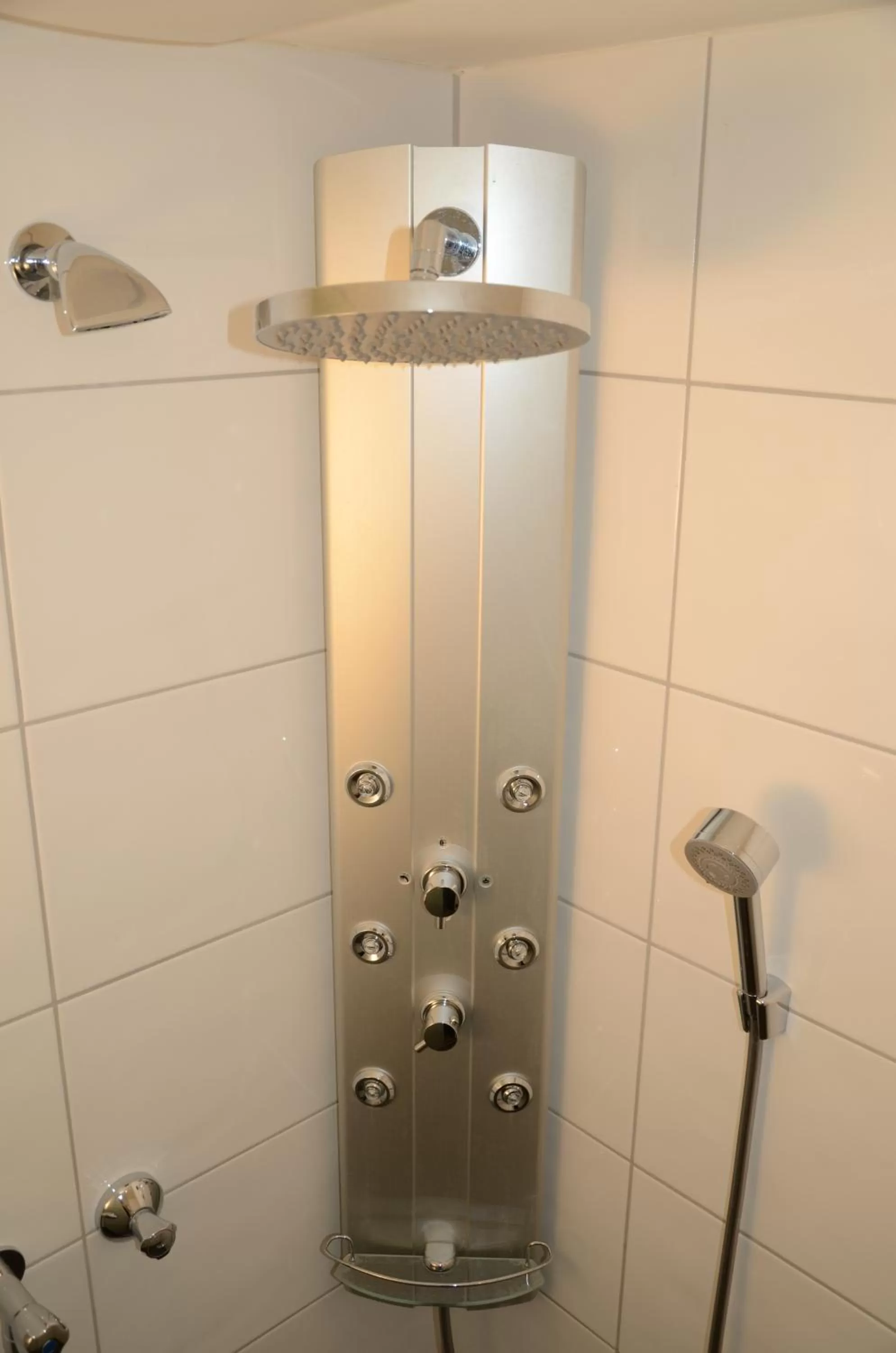 Shower, Bathroom in Hotel Cafe Fuggerhof