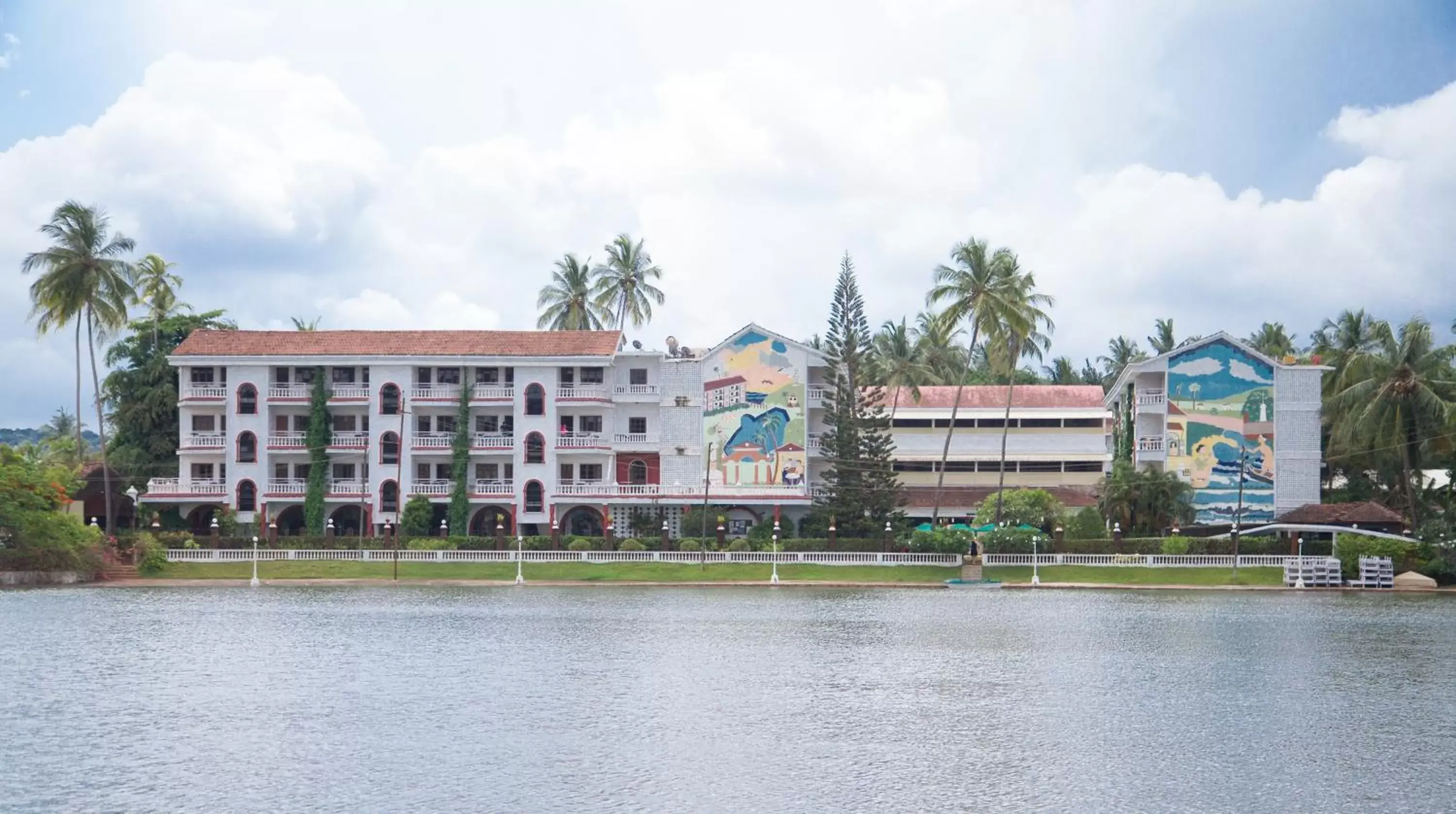 Patio, Property Building in Resorte Marinha Dourada Patio, Property Building in Resorte Marinha Dourada