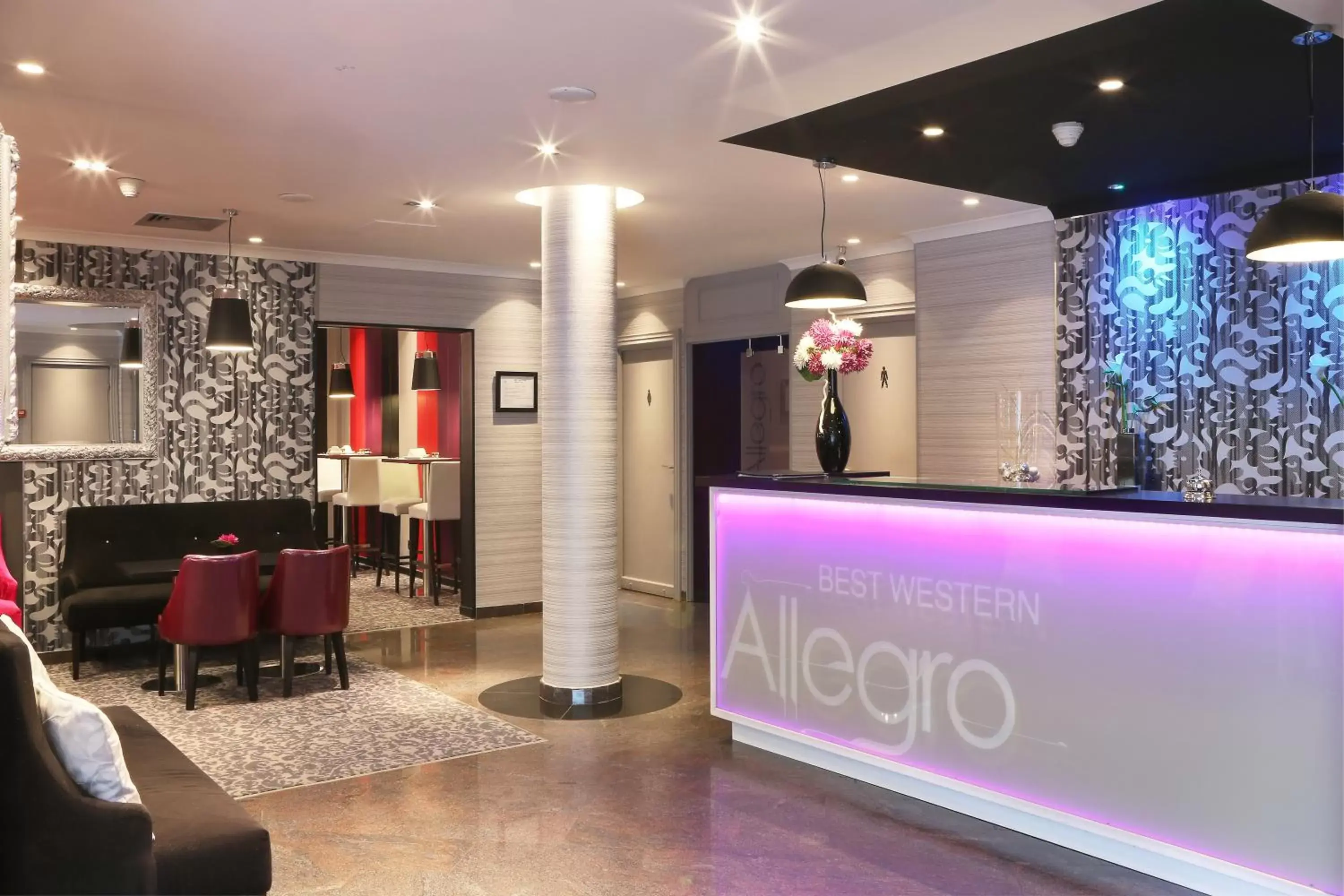 Lobby or reception in Best Western Allegro Nation Lobby or reception in Best Western Allegro Nation