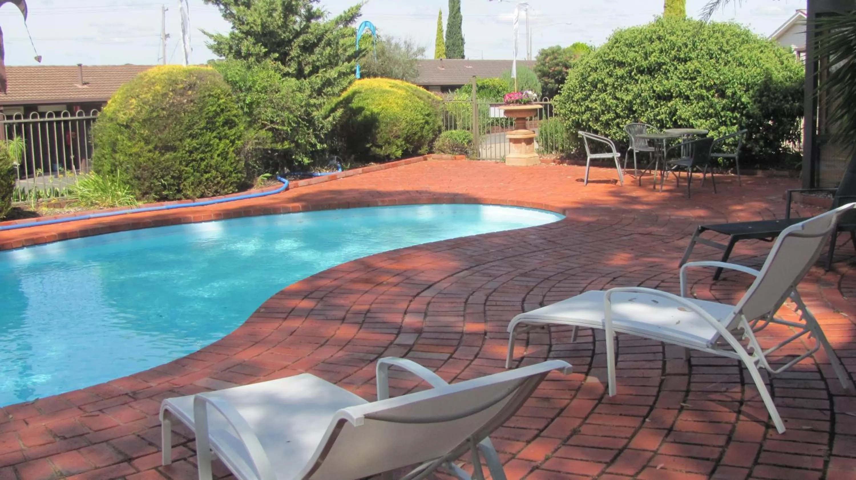 Other, Swimming Pool in Bristol Hill Motor Inn