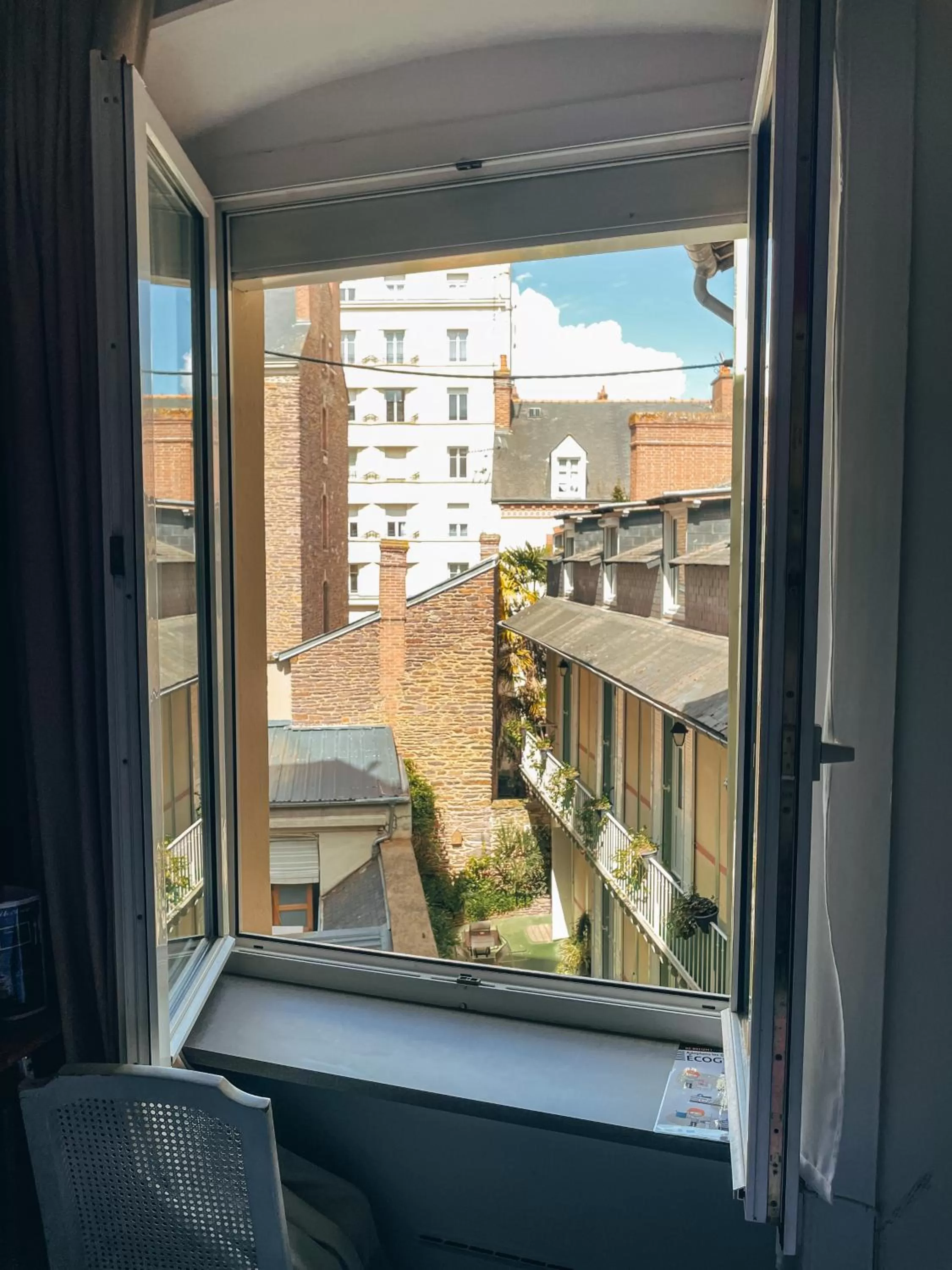 City view in Garden Hotel Rennes Centre Gare