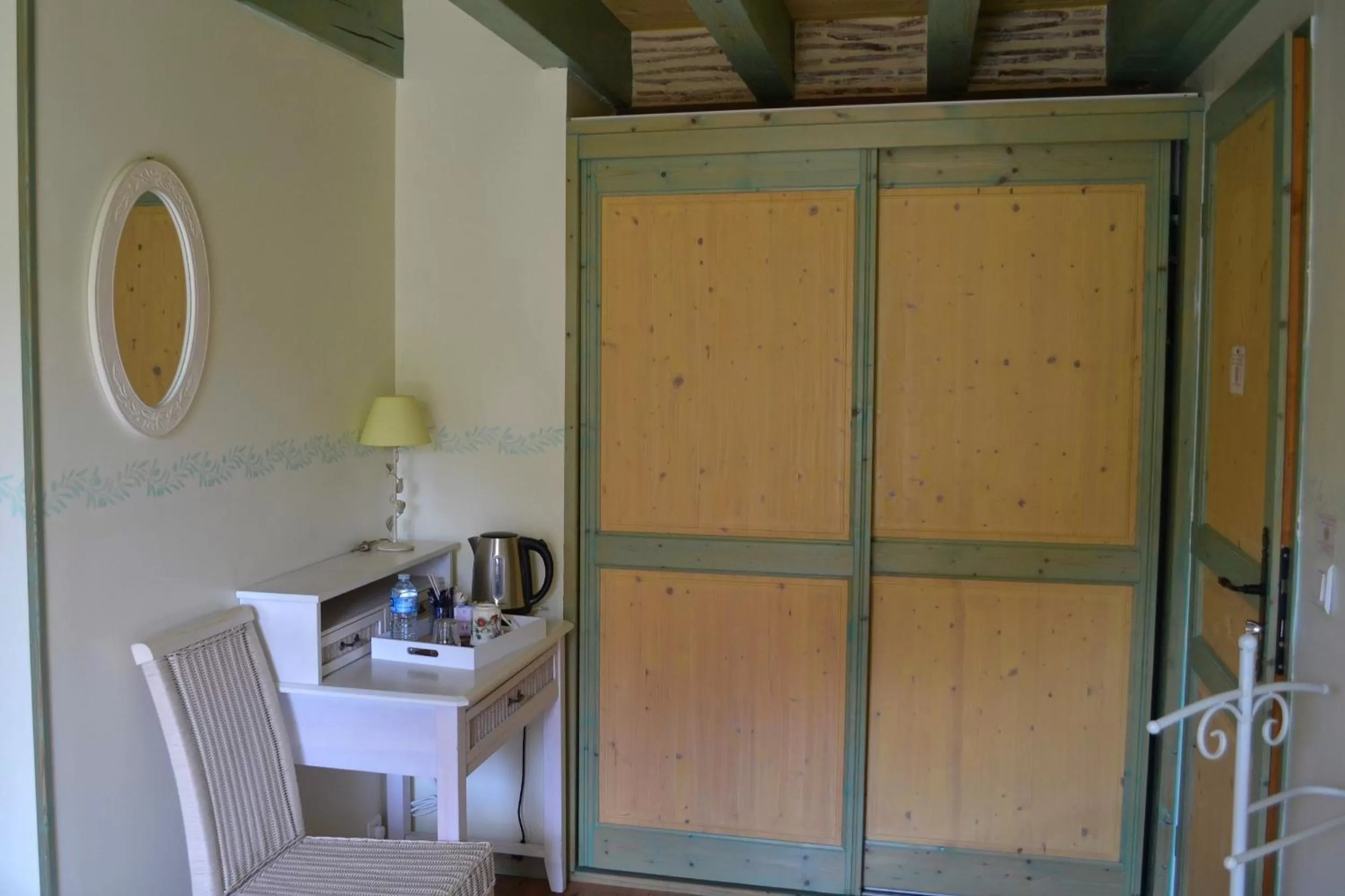 Business facilities in Chambres d'Hôtes Le Moulin à Epices