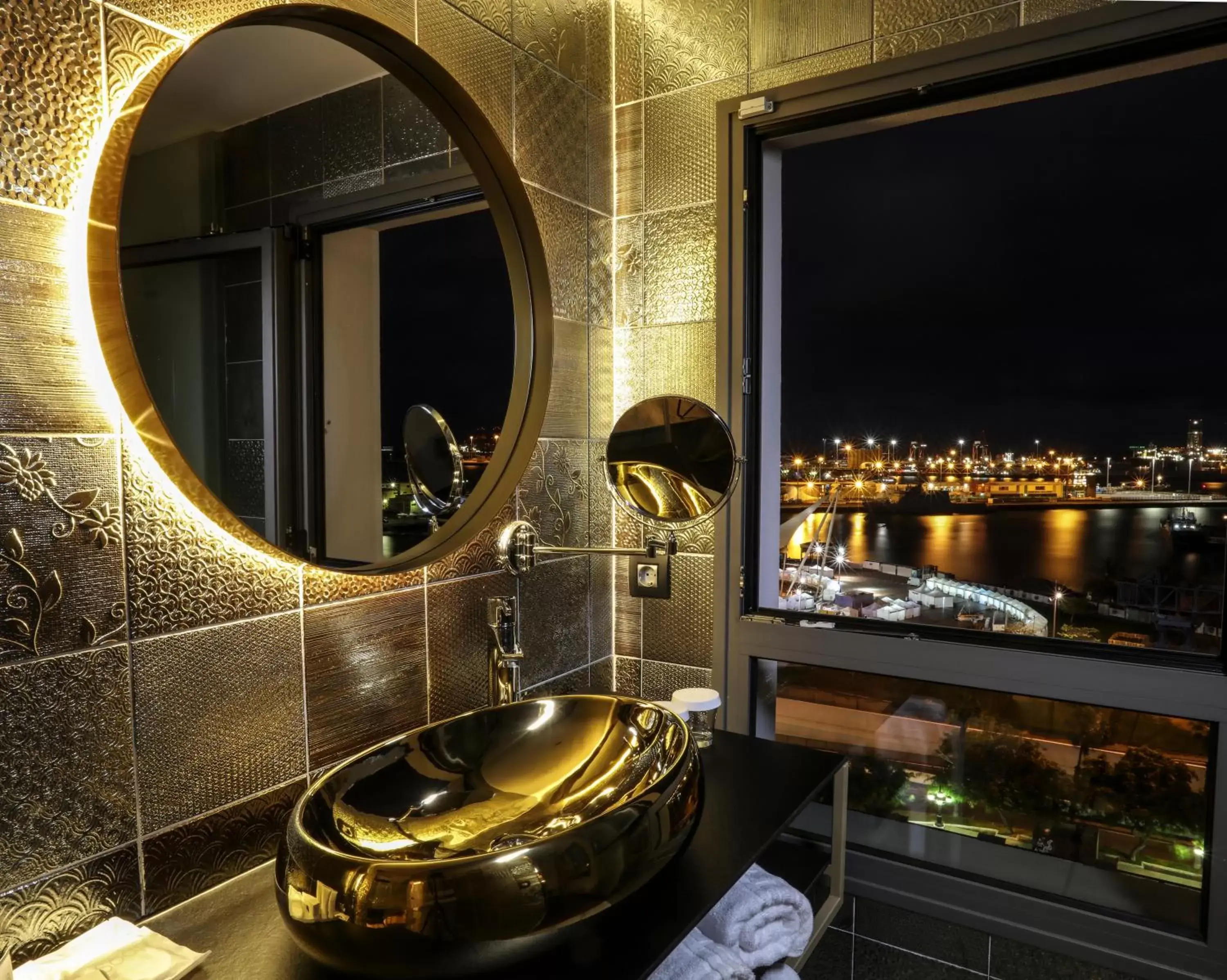 Deluxe Single Room in Design Plus Bex Hotel Deluxe Single Room in Design Plus Bex Hotel