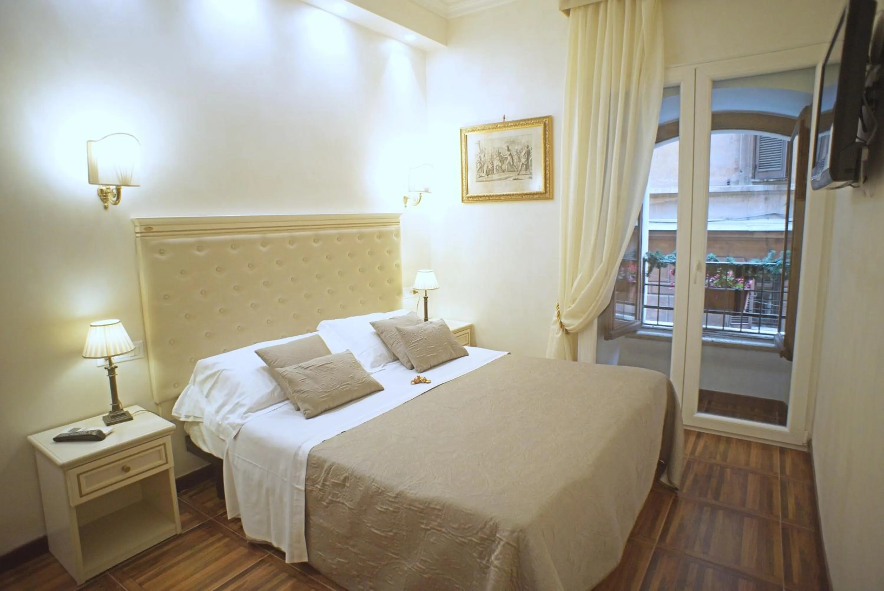 Photo of the whole room, Bed in Locanda Navona