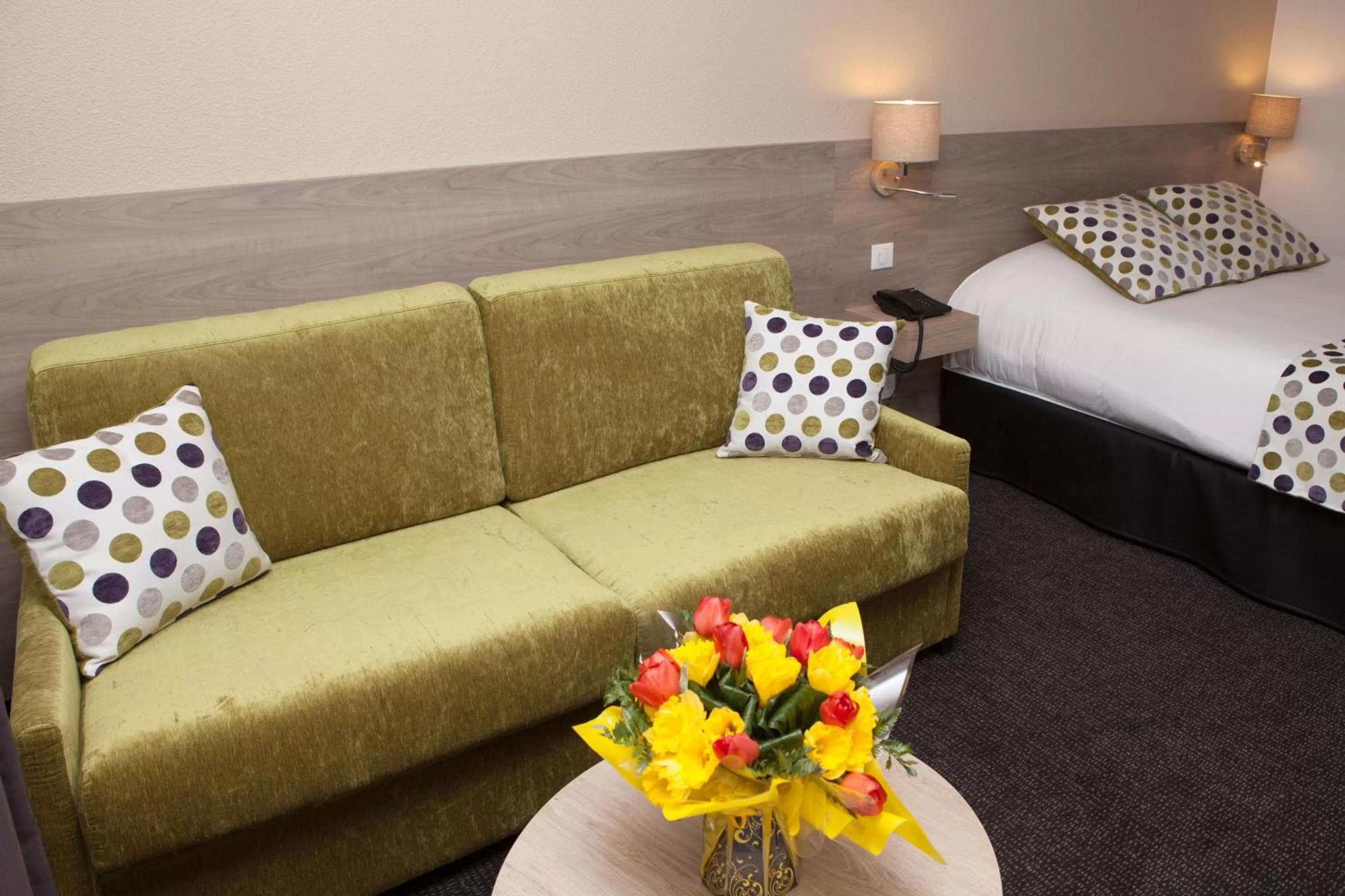 Seating area, Bed in Sure Hotel by Best Western Limoges Sud