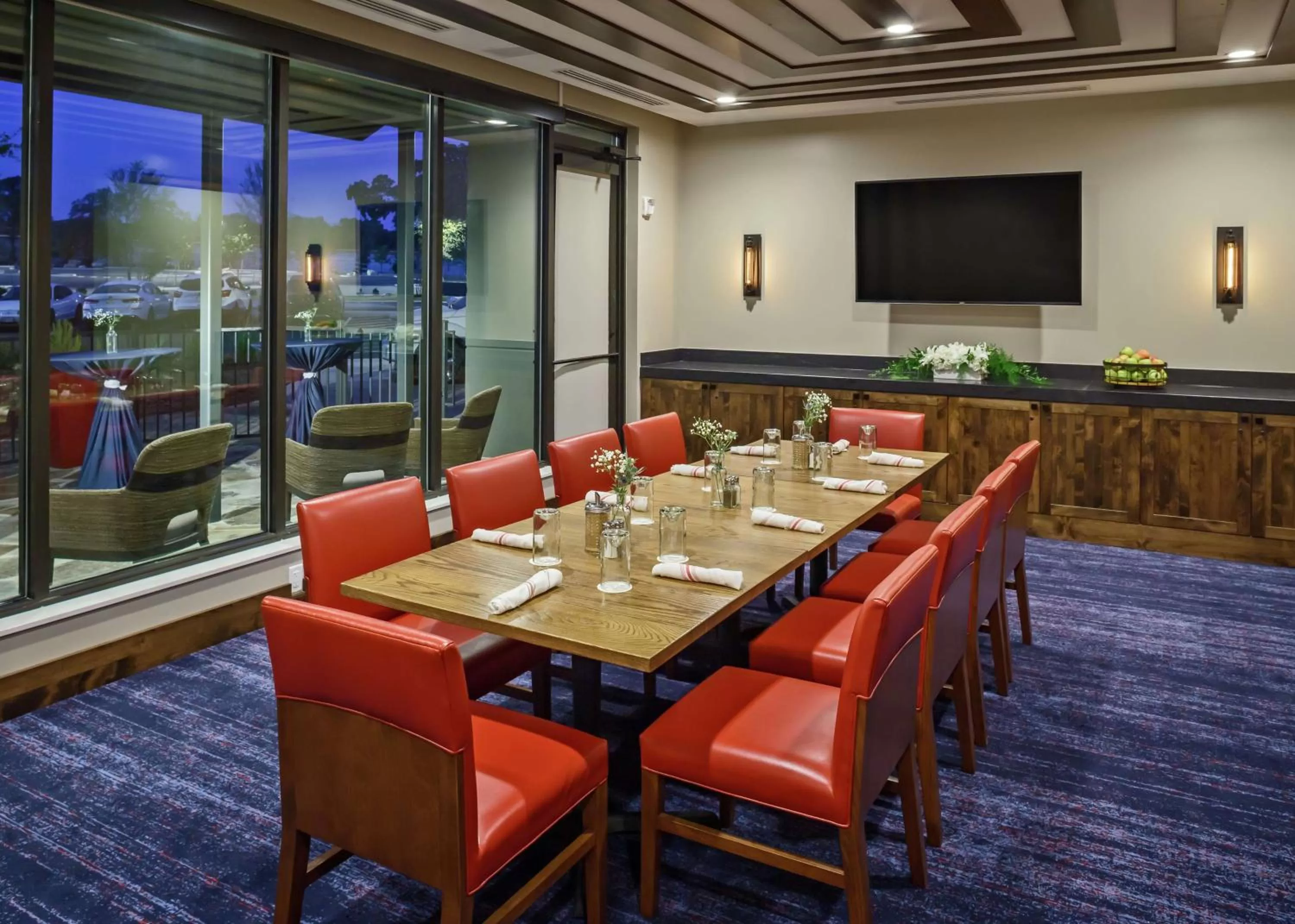 Restaurant/places to eat in The Bevy Hotel Boerne, A Doubletree By Hilton