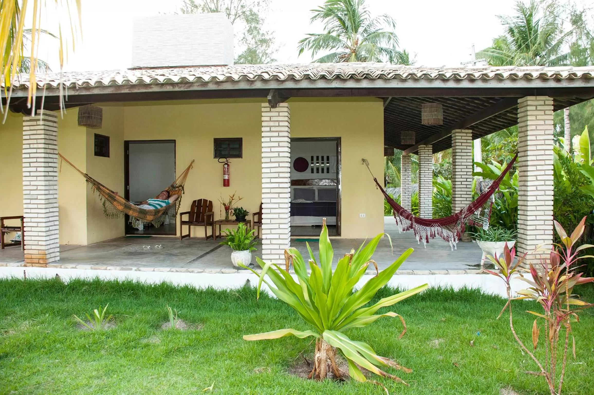 Patio, Property Building in Pousada e Restaurante Encanto das Águas