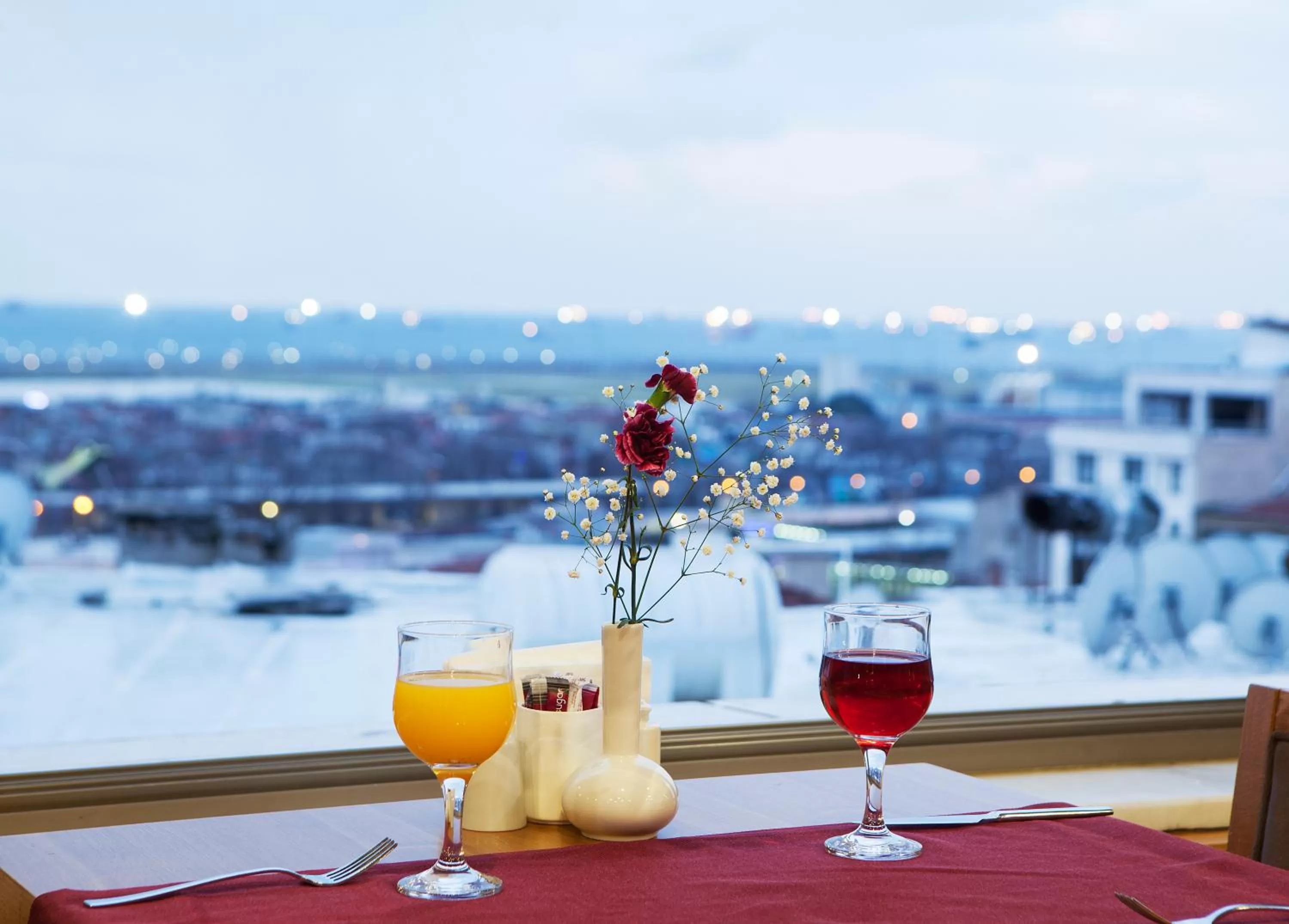 Restaurant/places to eat in Delta Hotel Istanbul & Old City