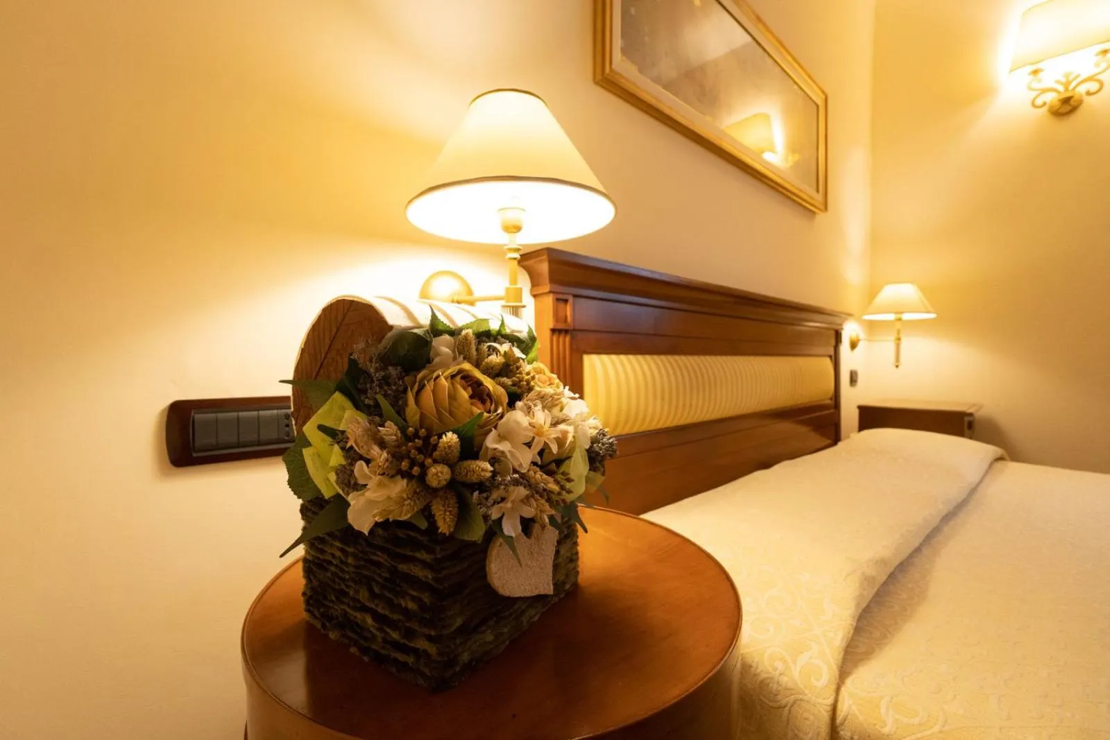 Bedroom, Bed in Hotel Ristorante Vecchia Vibo