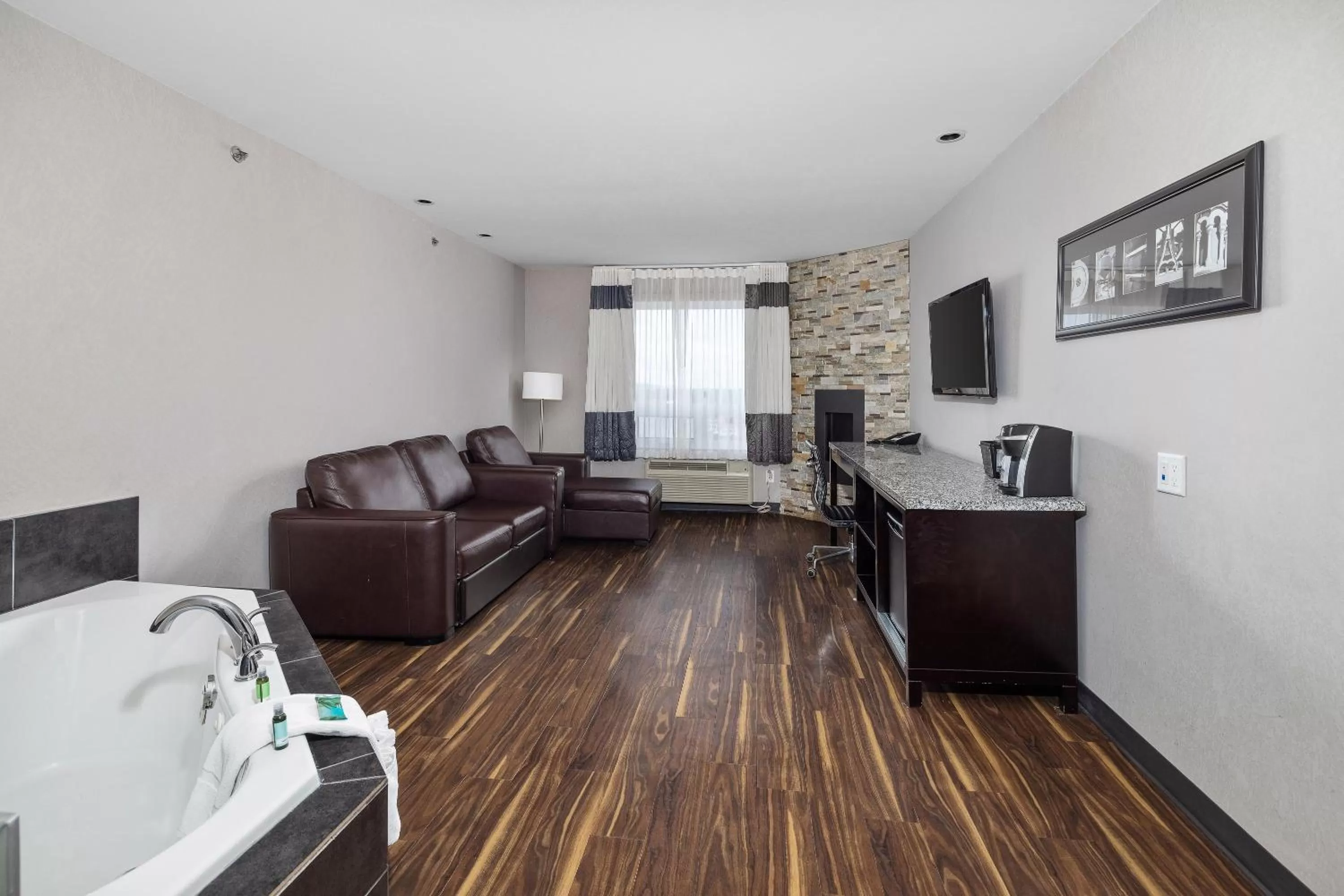 Seating area in Home Inn & Suites Yorkton