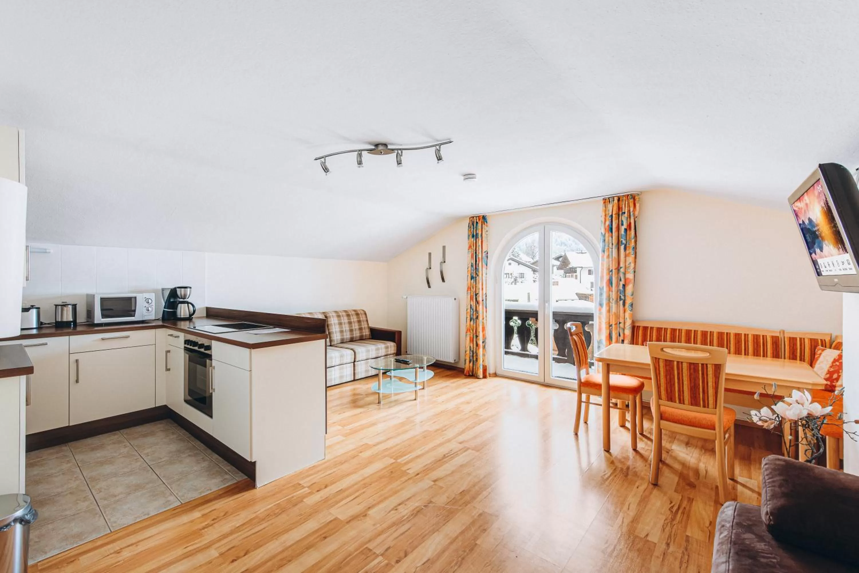 Kitchen or kitchenette in Weidegg - Hotel Garni