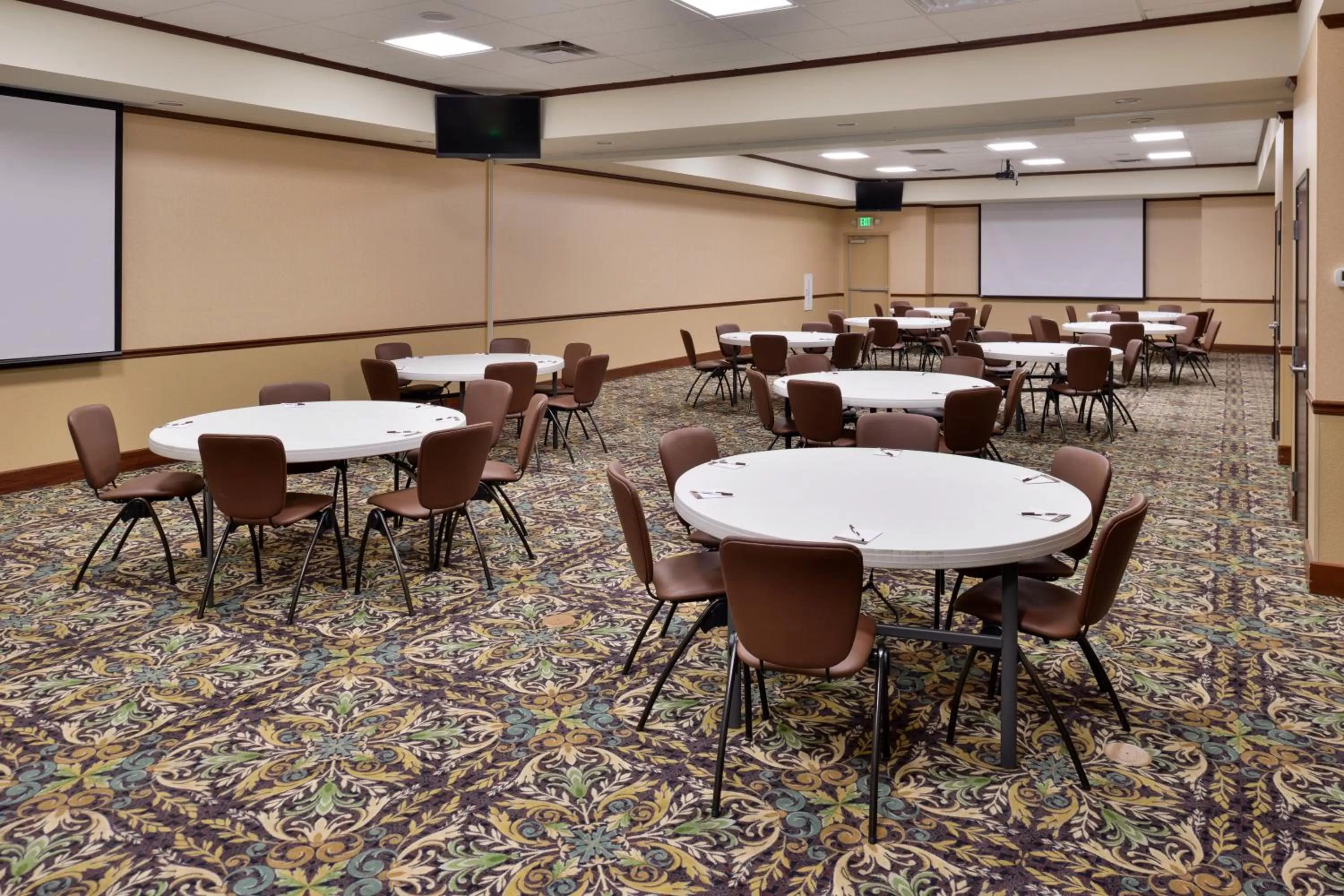 Meeting/conference room in Staybridge Suites Albuquerque North by IHG