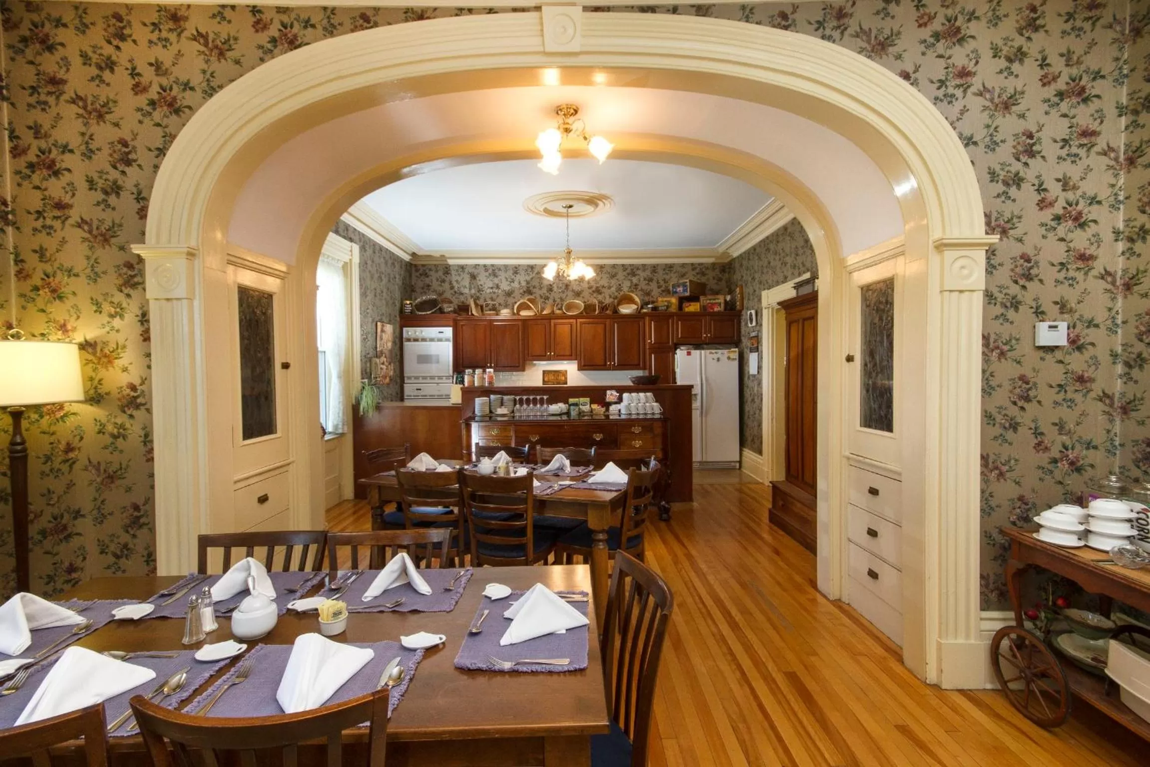 Dining area in Homeport Historic B&B