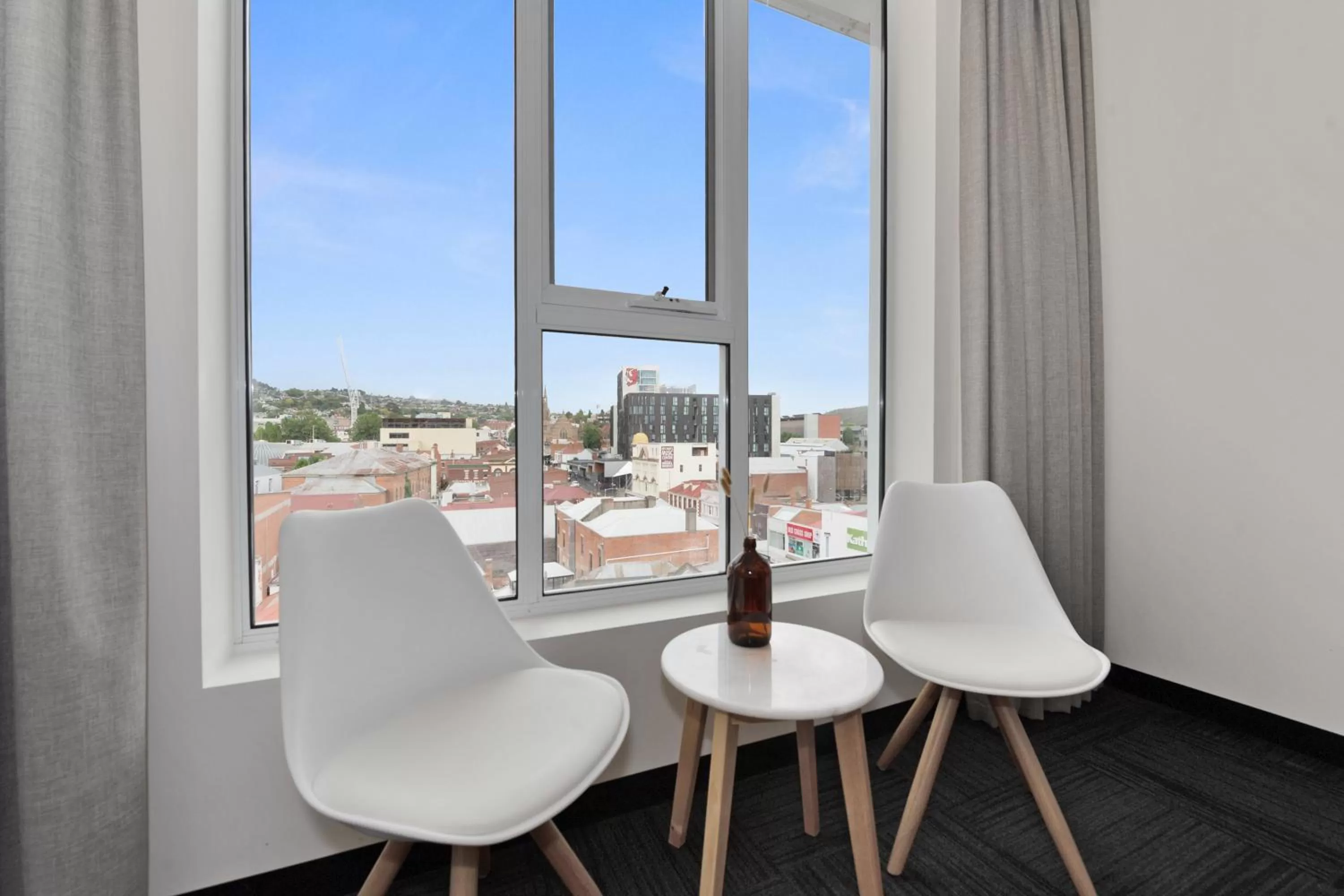 Seating area in Allurity Hotel